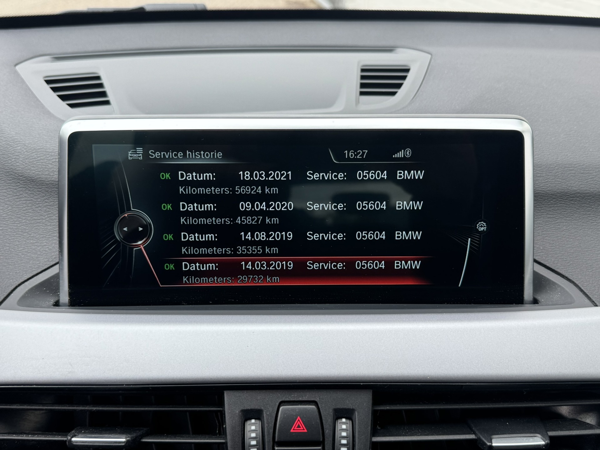 Foto van BMW X1 Sdrive18i