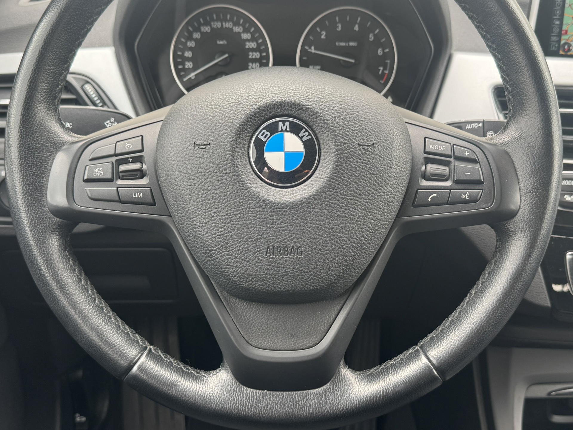 Foto van BMW X1 Sdrive18i