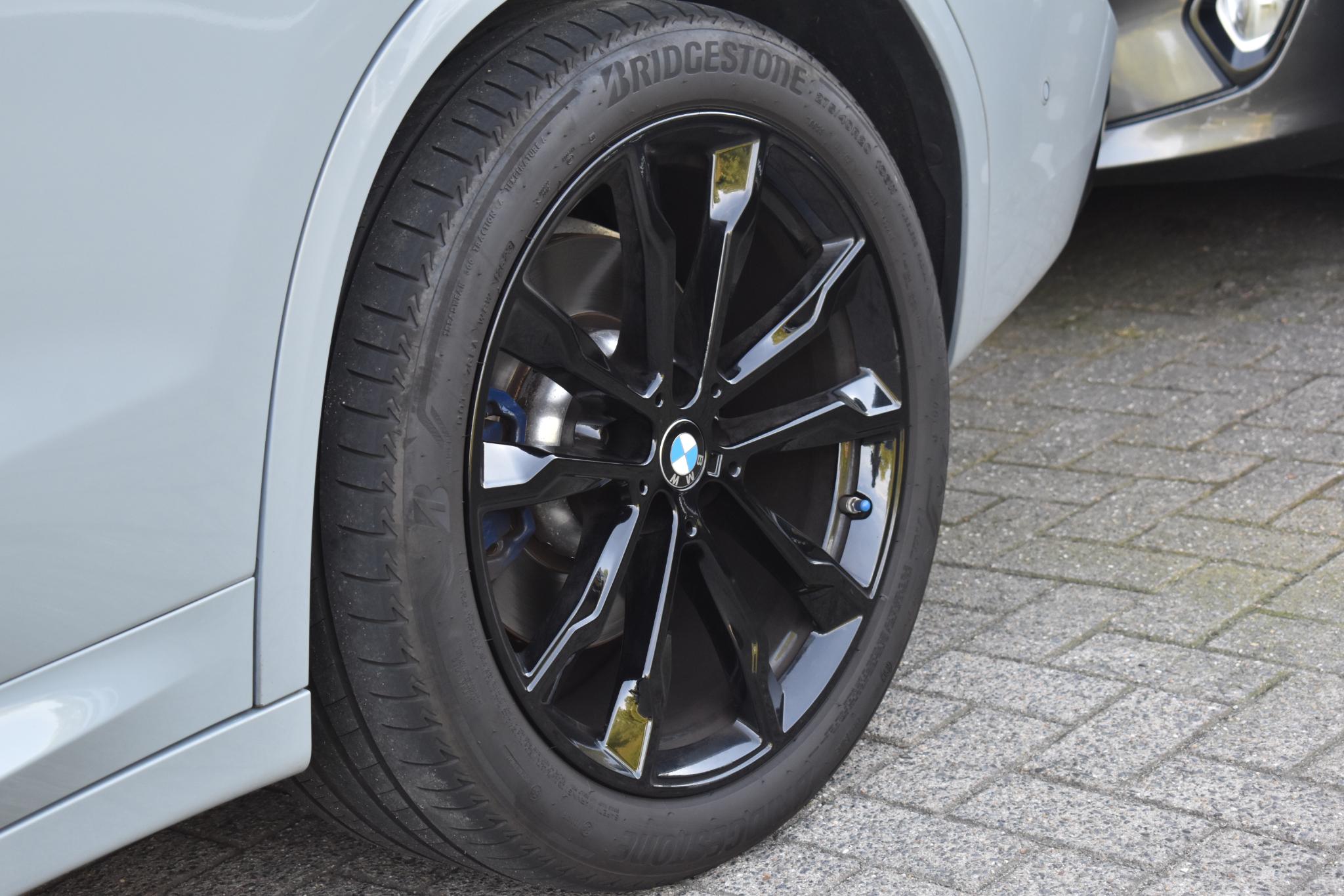 Foto van BMW X3 M40i