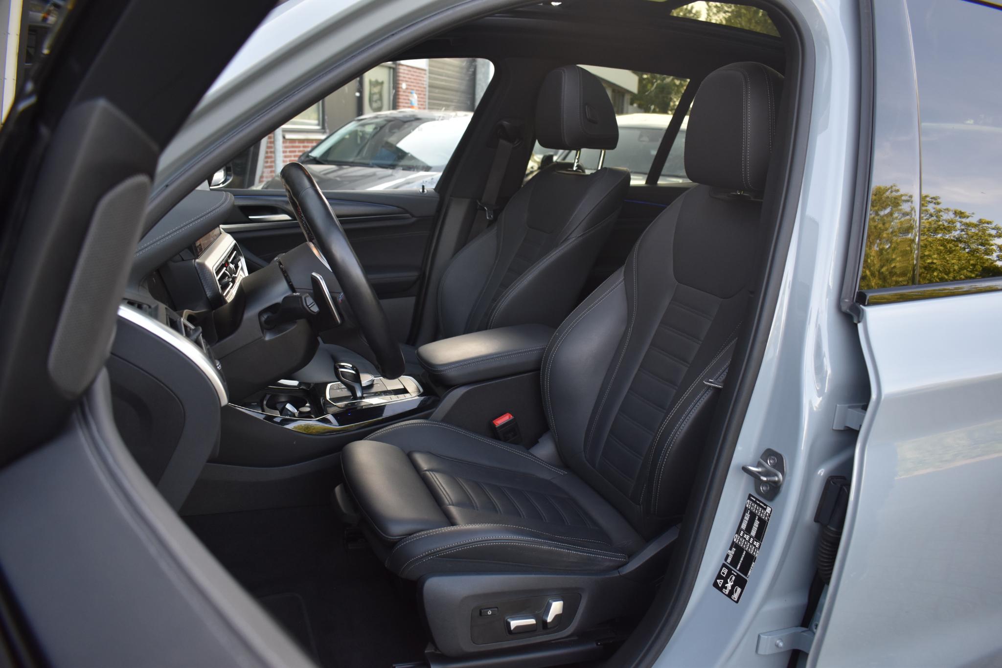 Foto van BMW X3 M40i