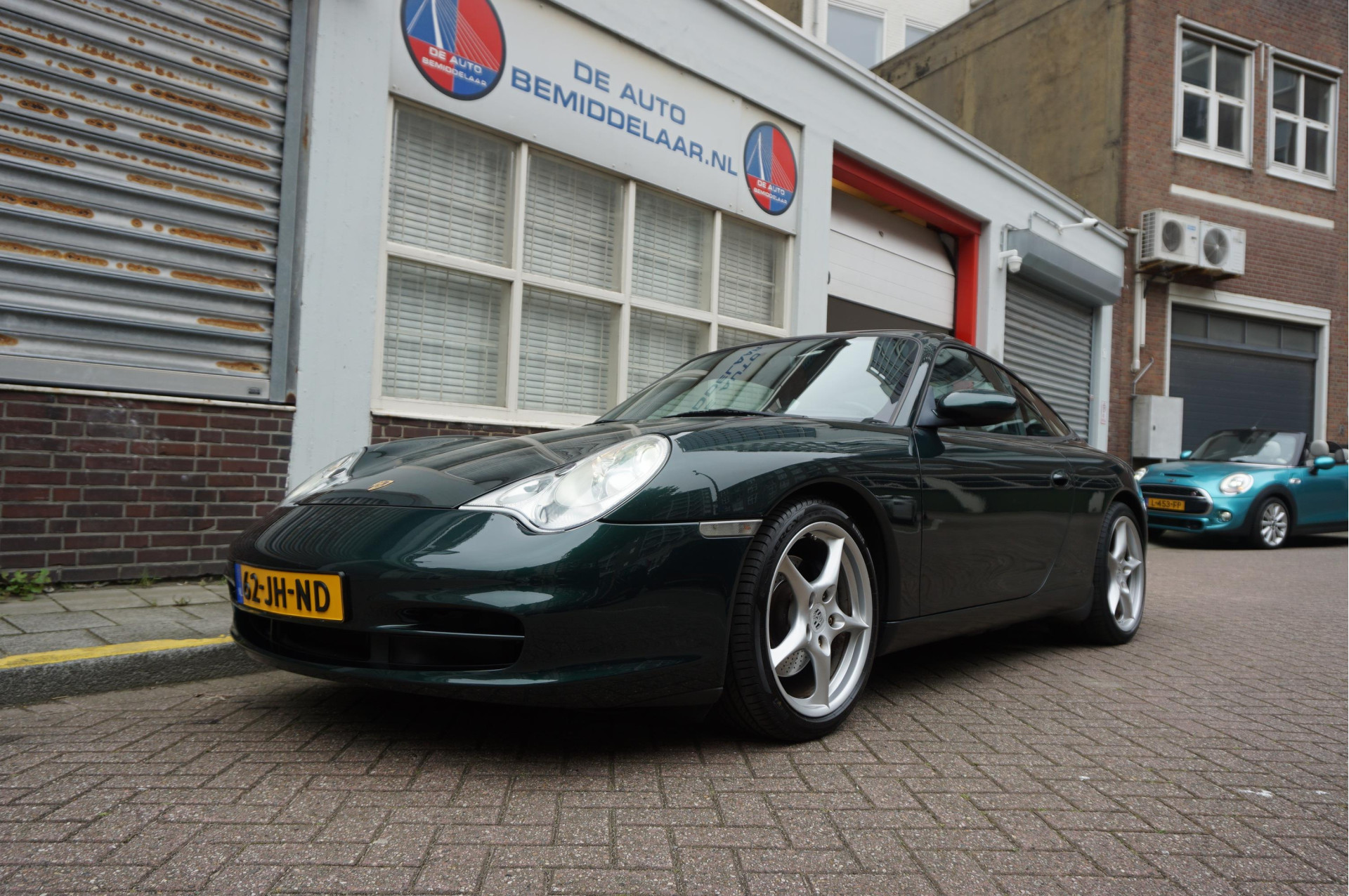 Foto van Porsche 911 Carrera