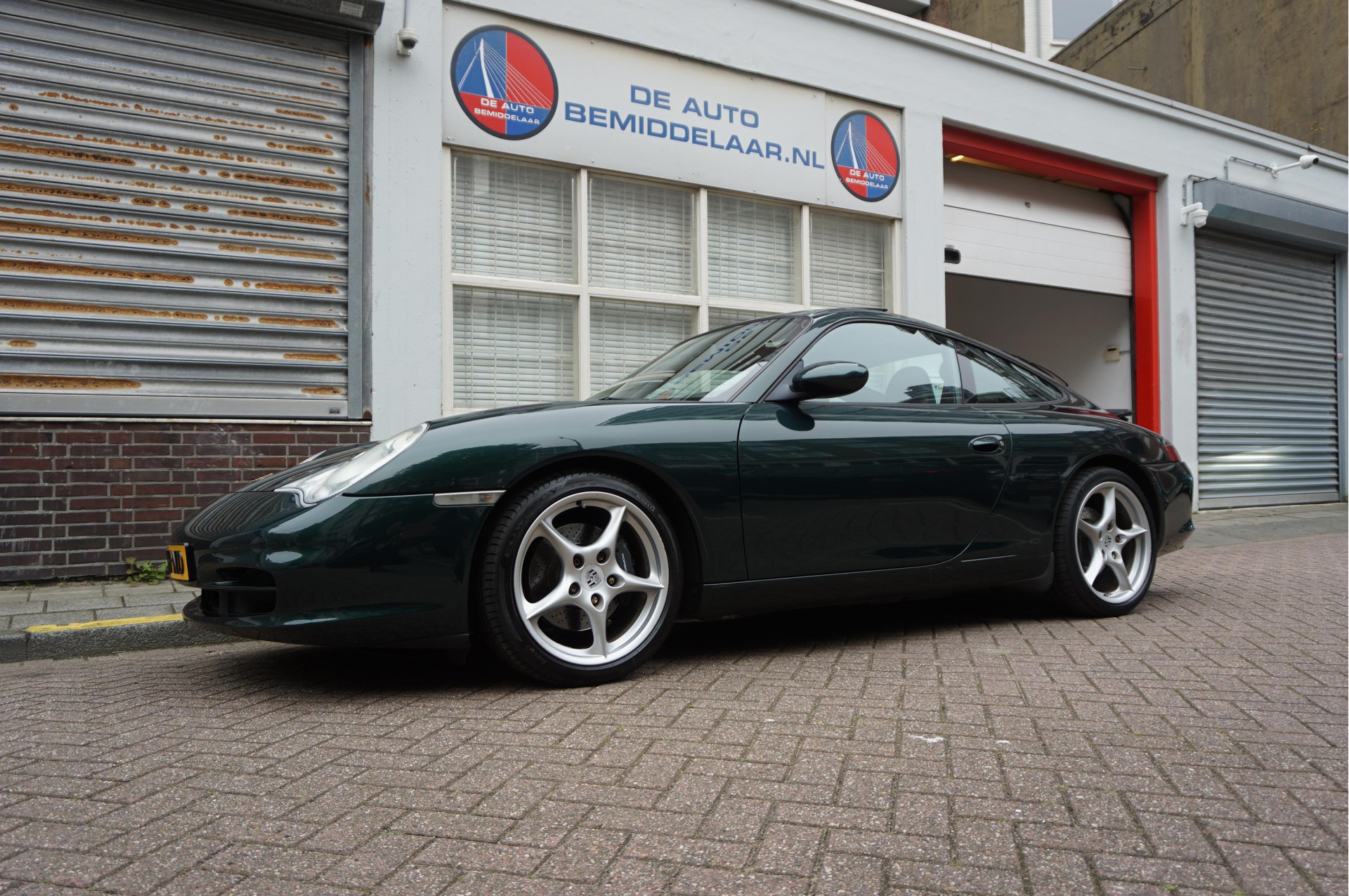 Foto van Porsche 911 Carrera