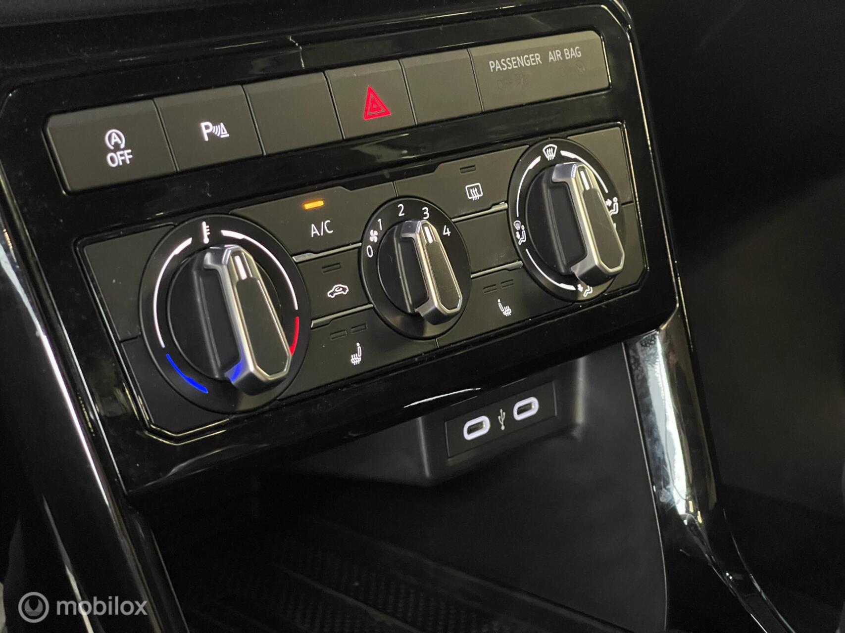 Foto van Volkswagen T-cross