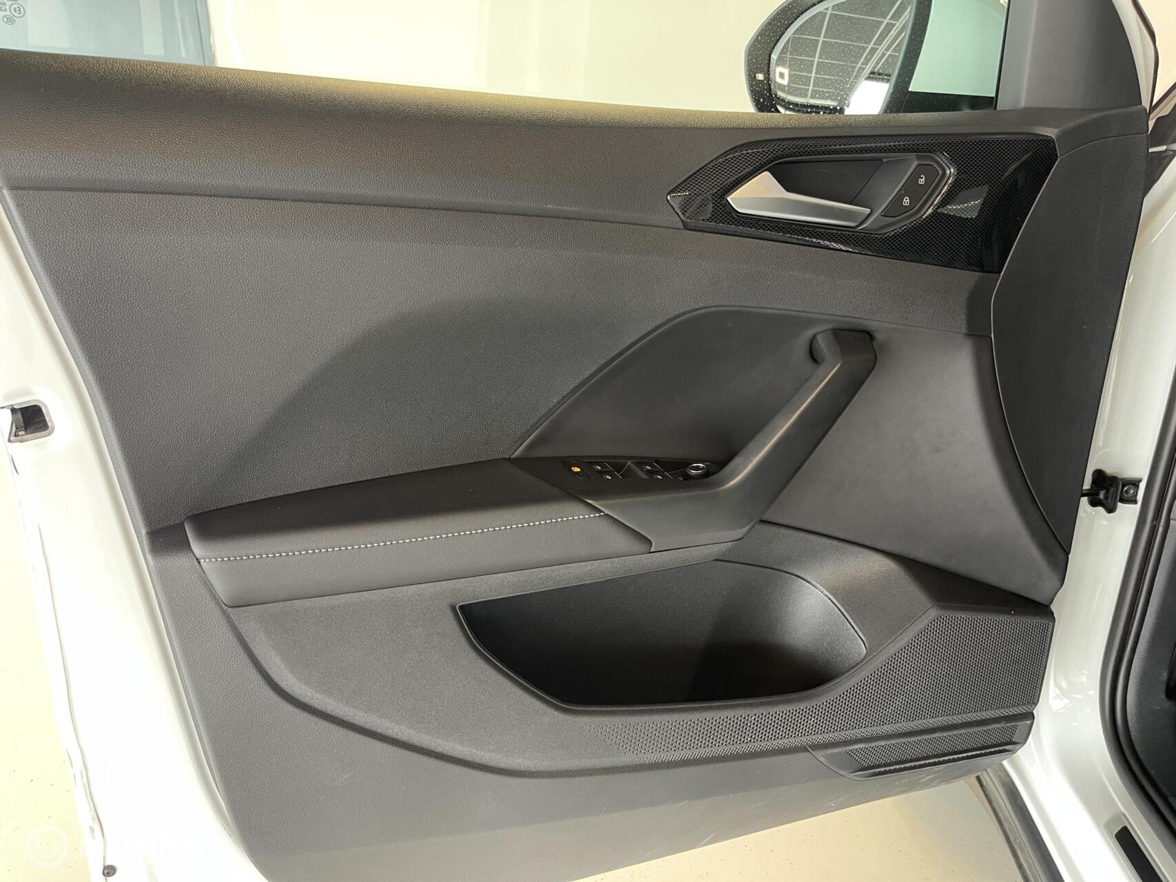 Foto van Volkswagen T-cross