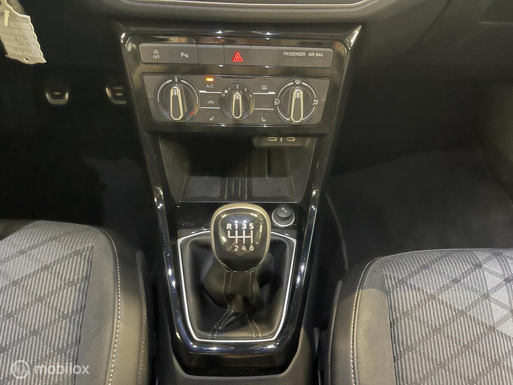 Foto van Volkswagen T-cross