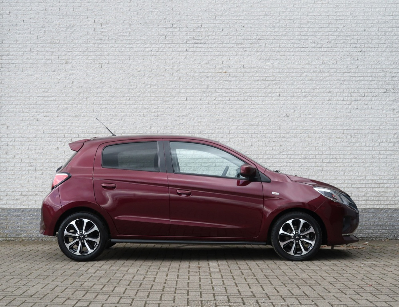 Foto van Mitsubishi Mitsubishi Space Star