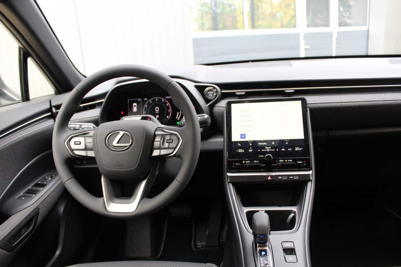 Foto van Lexus Lexus LBX