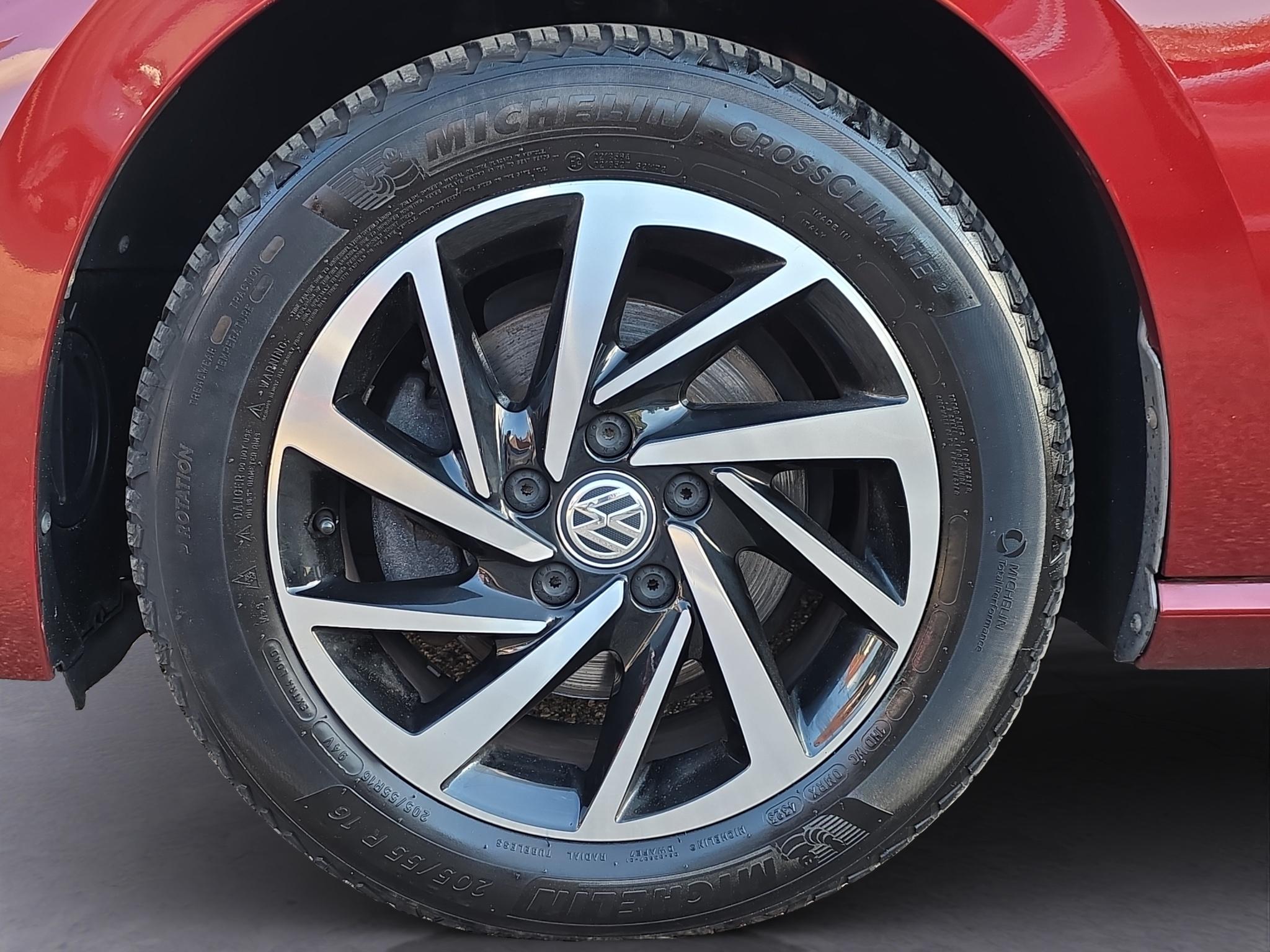 Foto van Volkswagen Golf Sportsvan