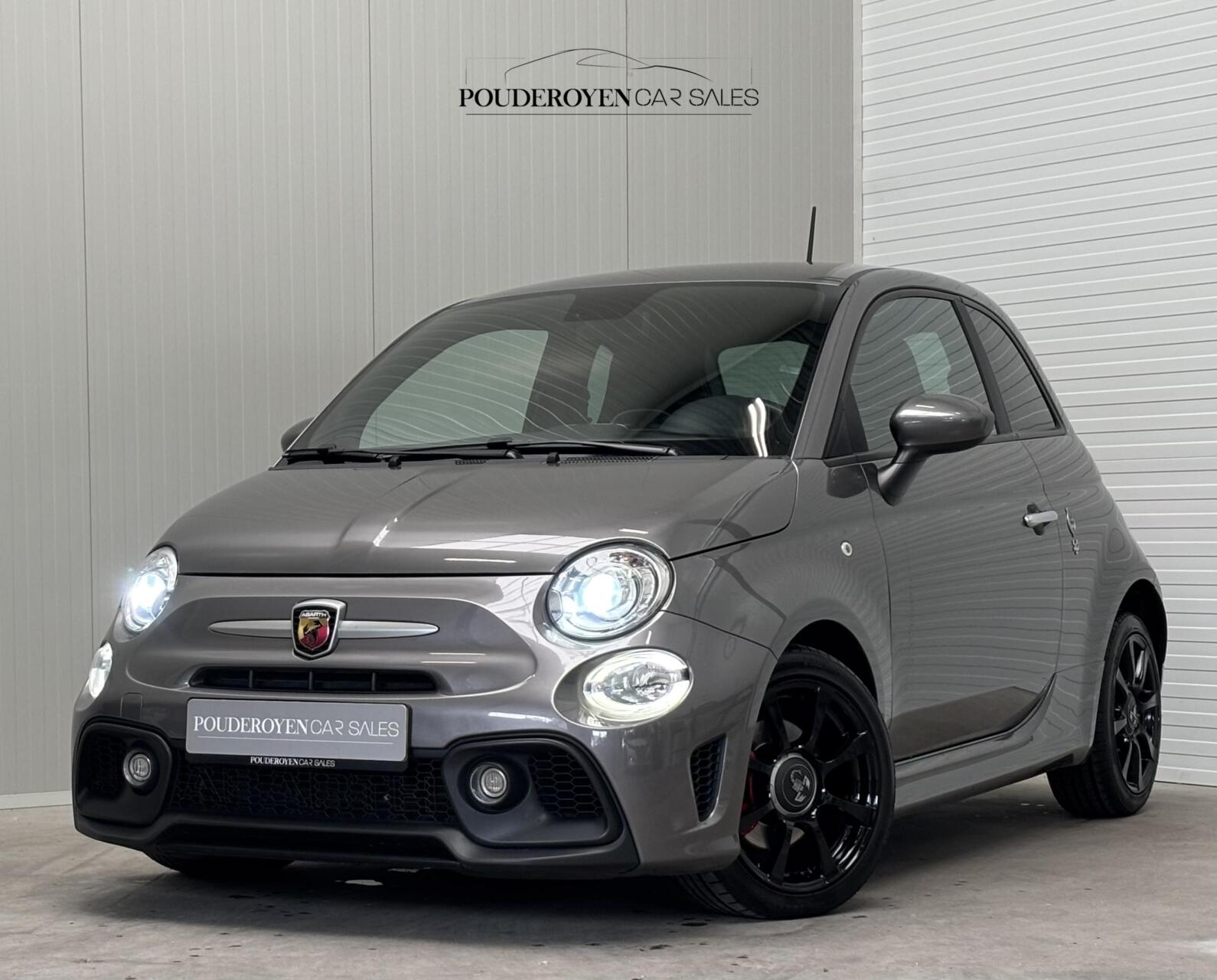 Fiat Abarth 500 1.4 T-Jet Abarth 595 70th Anniversary / Keurige staat / Liefhebbersauto 2019 - voorkant
