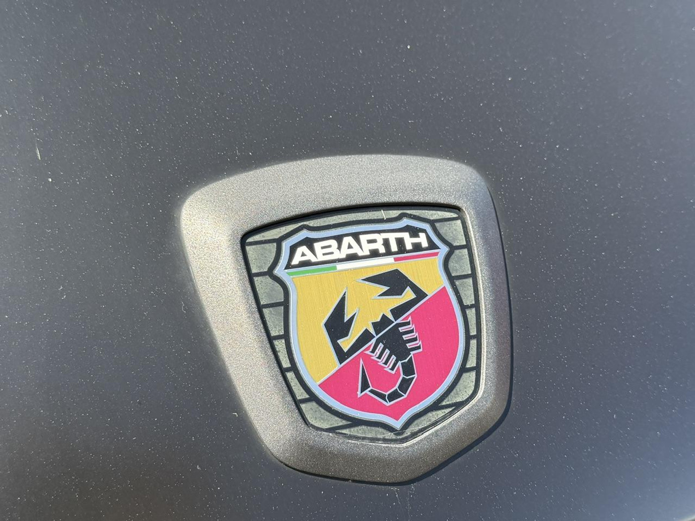 Foto van Fiat Abarth 124 Spider