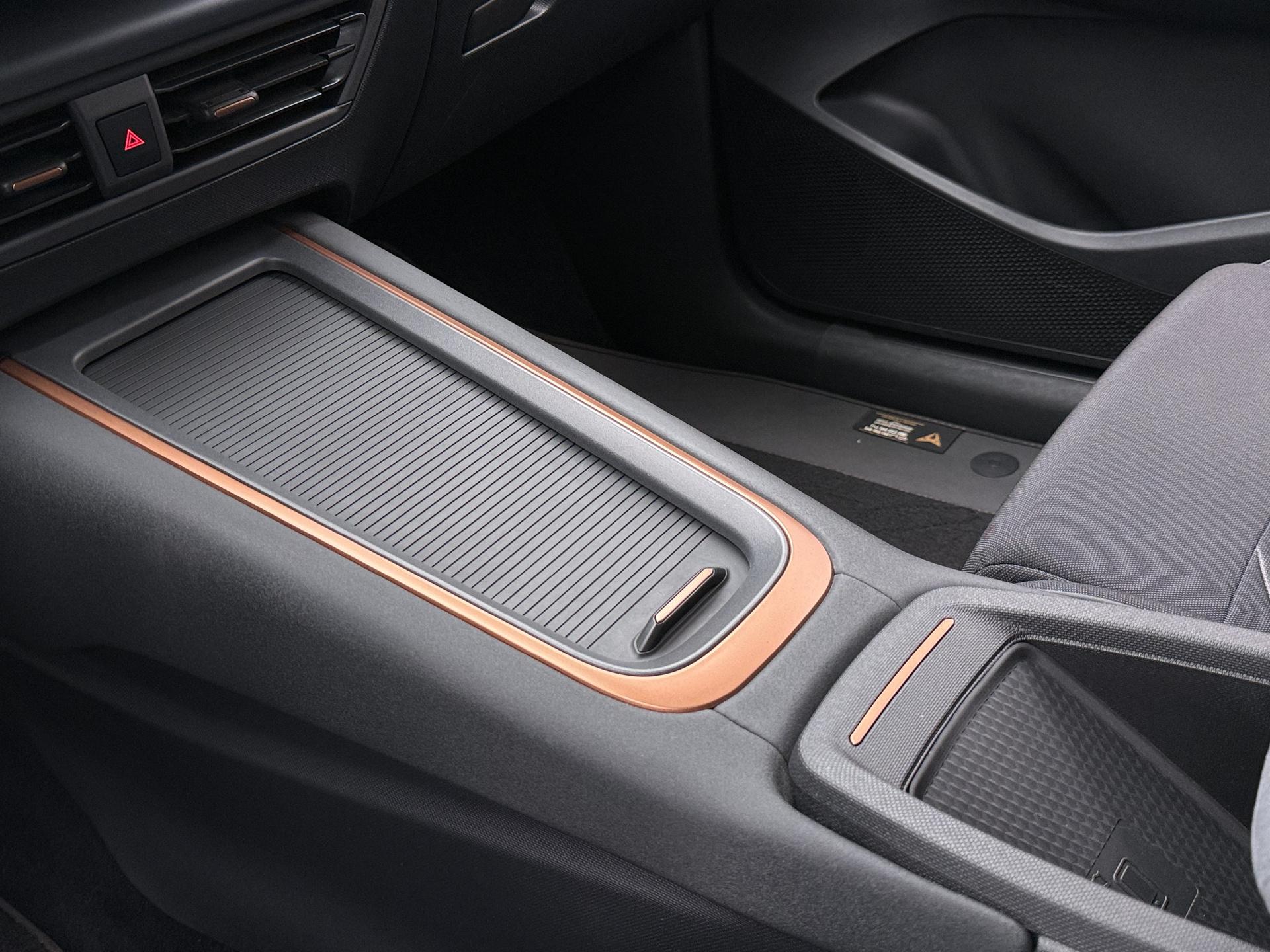 Foto van Cupra Born 150 KW 58/62 KWH