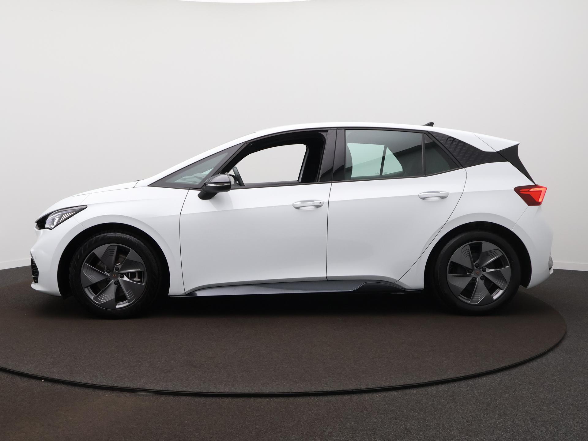 Foto van Cupra Born 150 KW 58/62 KWH