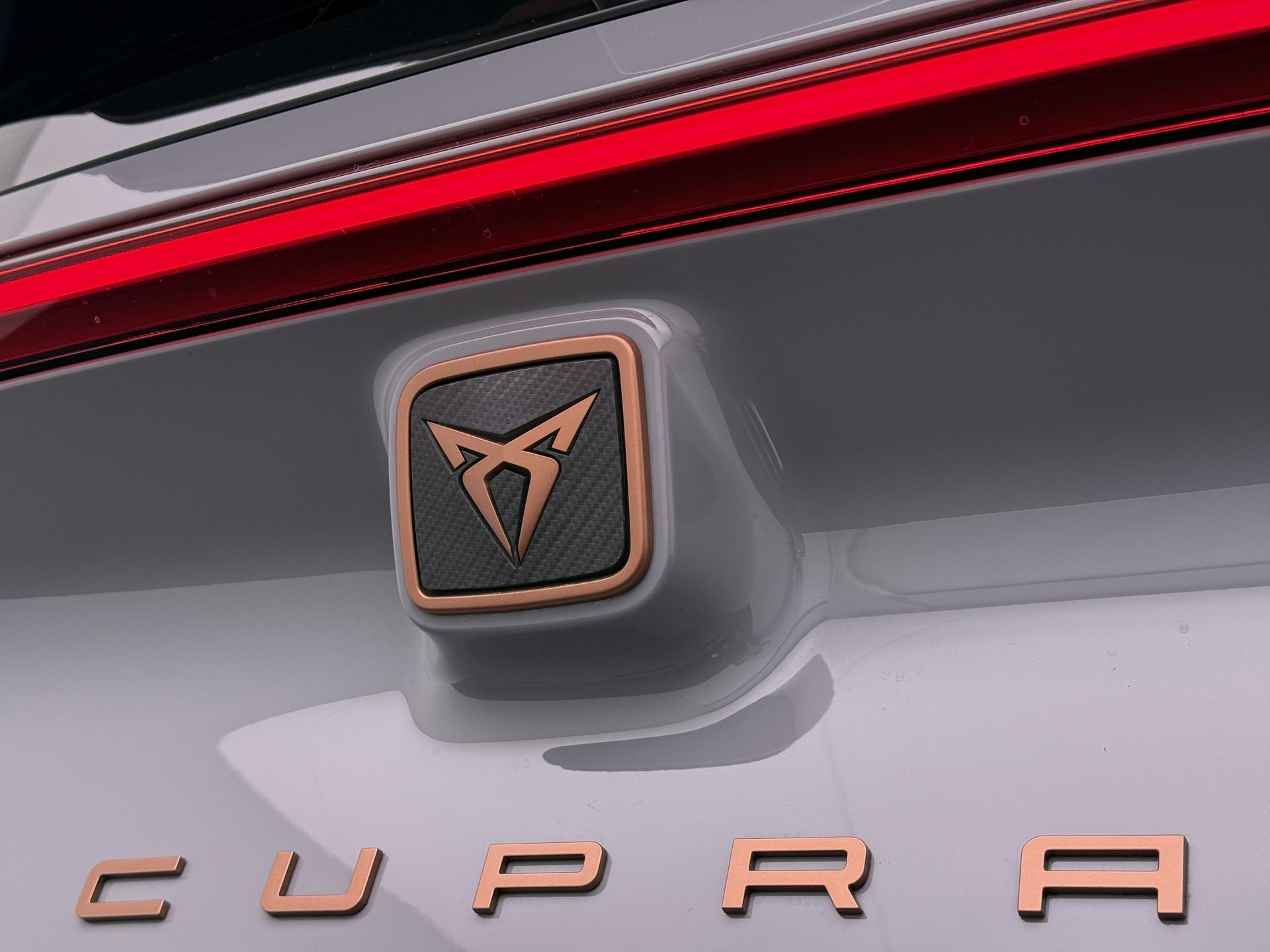 Foto van Cupra Born 150 KW 58/62 KWH