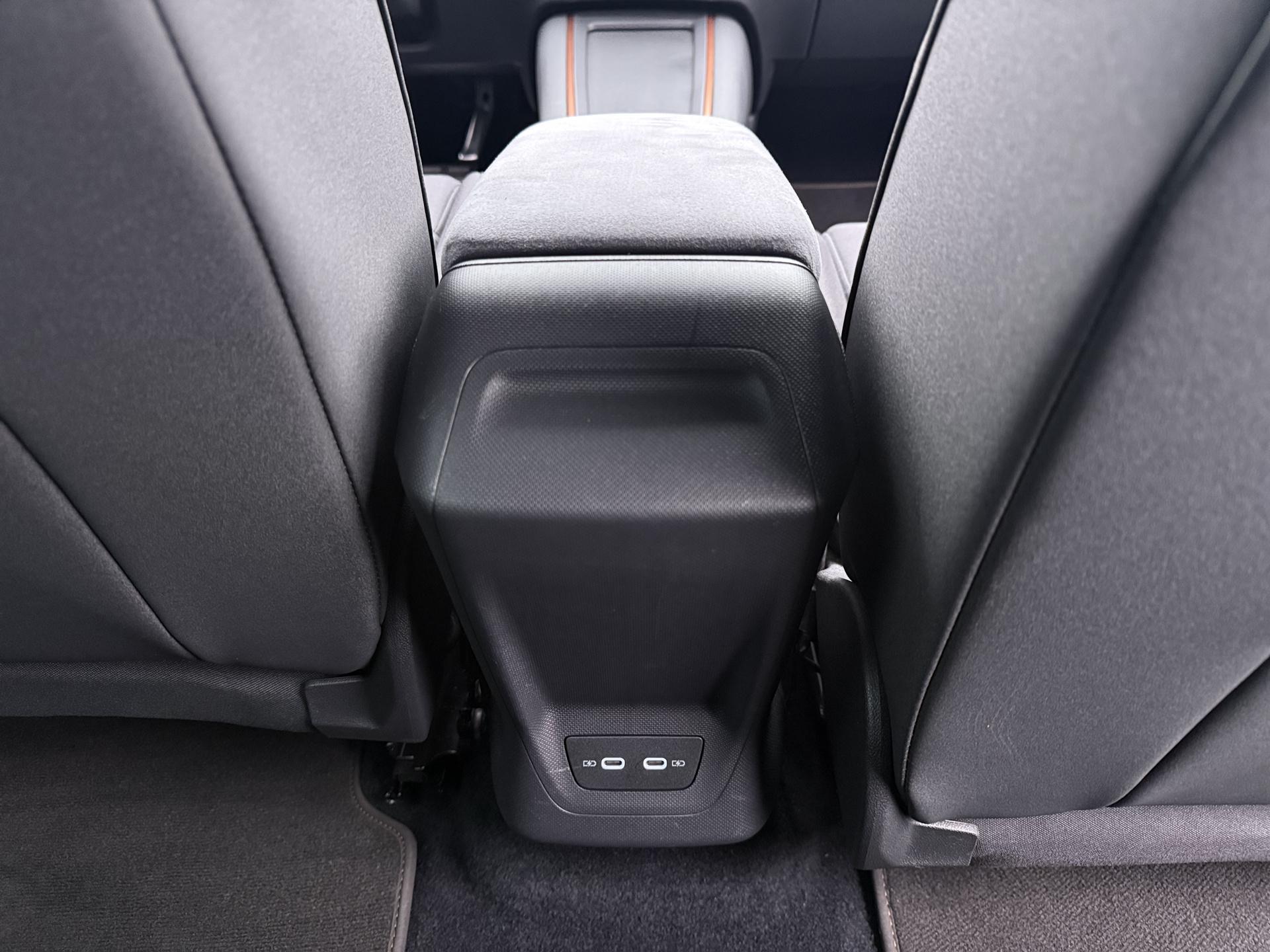 Foto van Cupra Born 150 KW 58/62 KWH