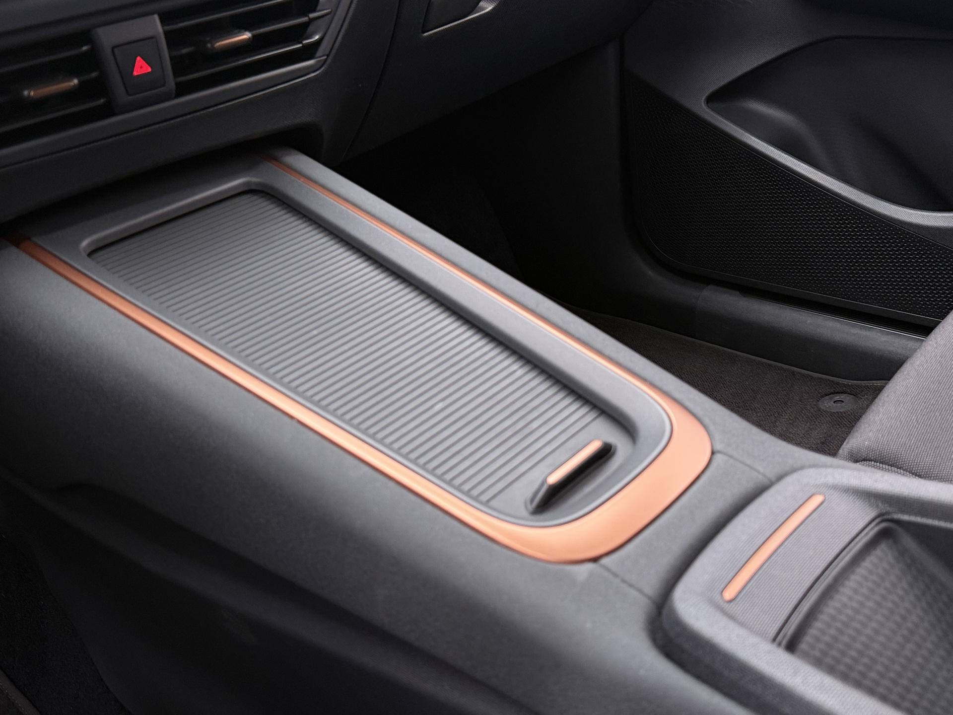 Foto van Cupra Born 150 KW 58/62 KWH