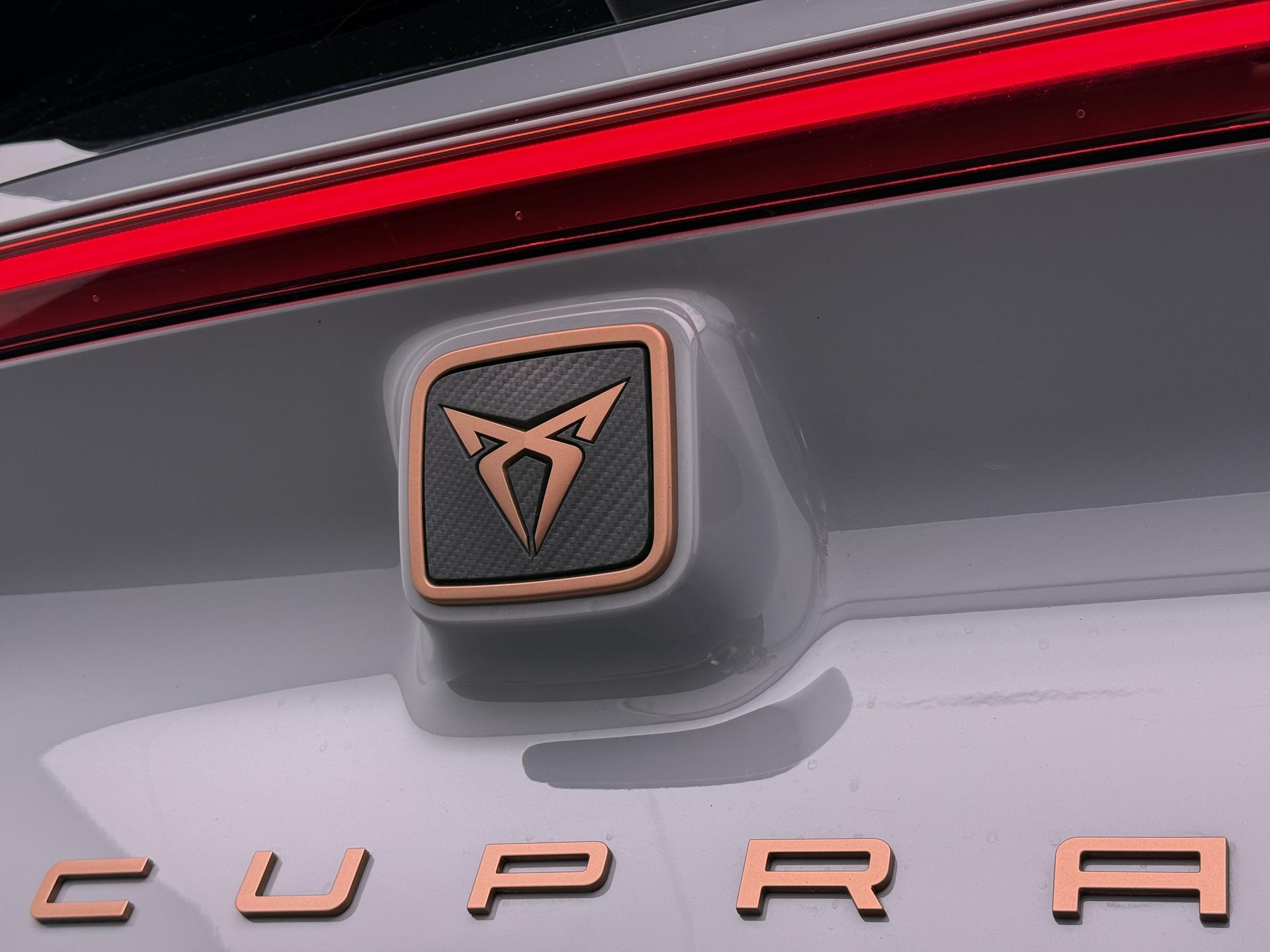 Foto van Cupra Born 150 KW 58/62 KWH