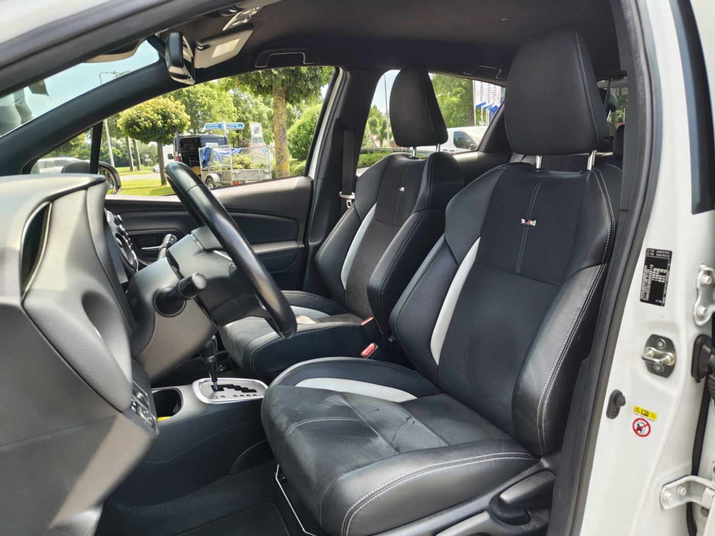 Foto van Toyota Toyota Yaris Hybrid