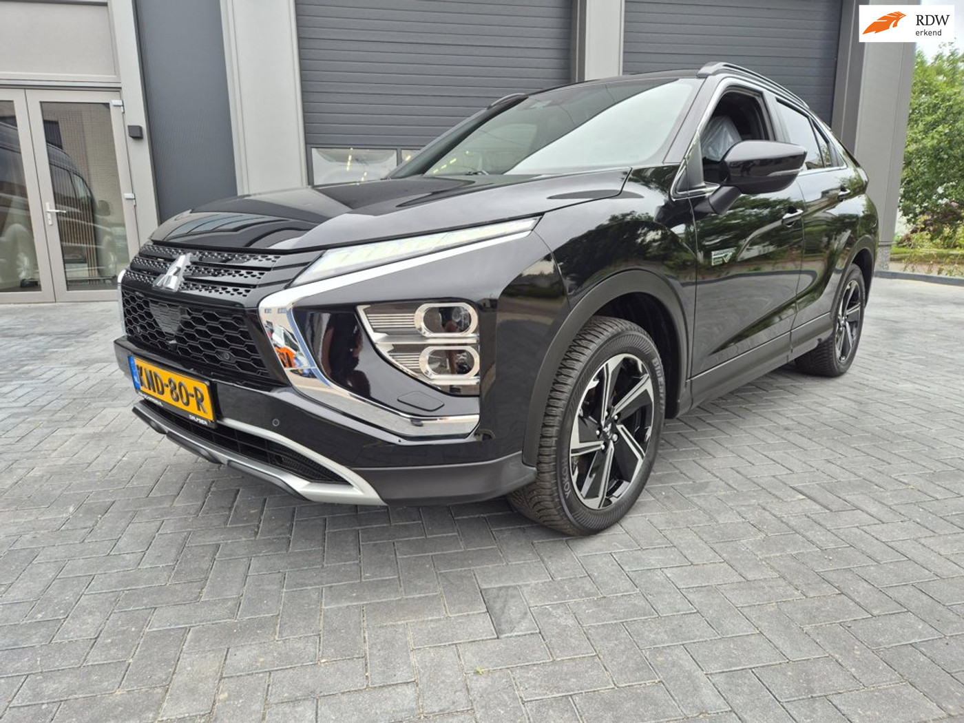 Mitsubishi Mitsubishi Eclipse Cross 2.4 PHEV Business Intense+Camera 2023 Plug in Hybride 2023 - voorkant
