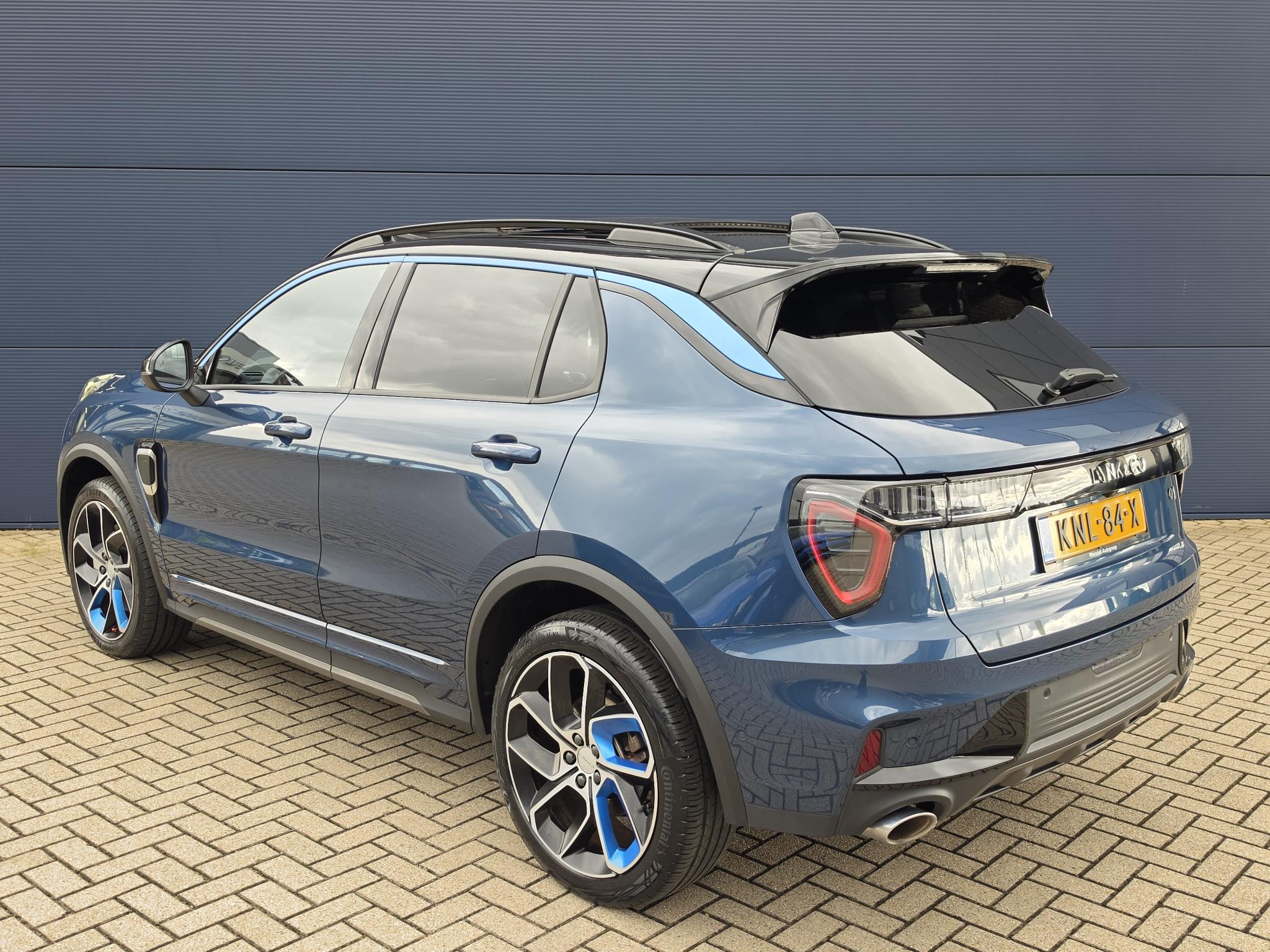 Foto van Lynk&co LYNK & Co 01