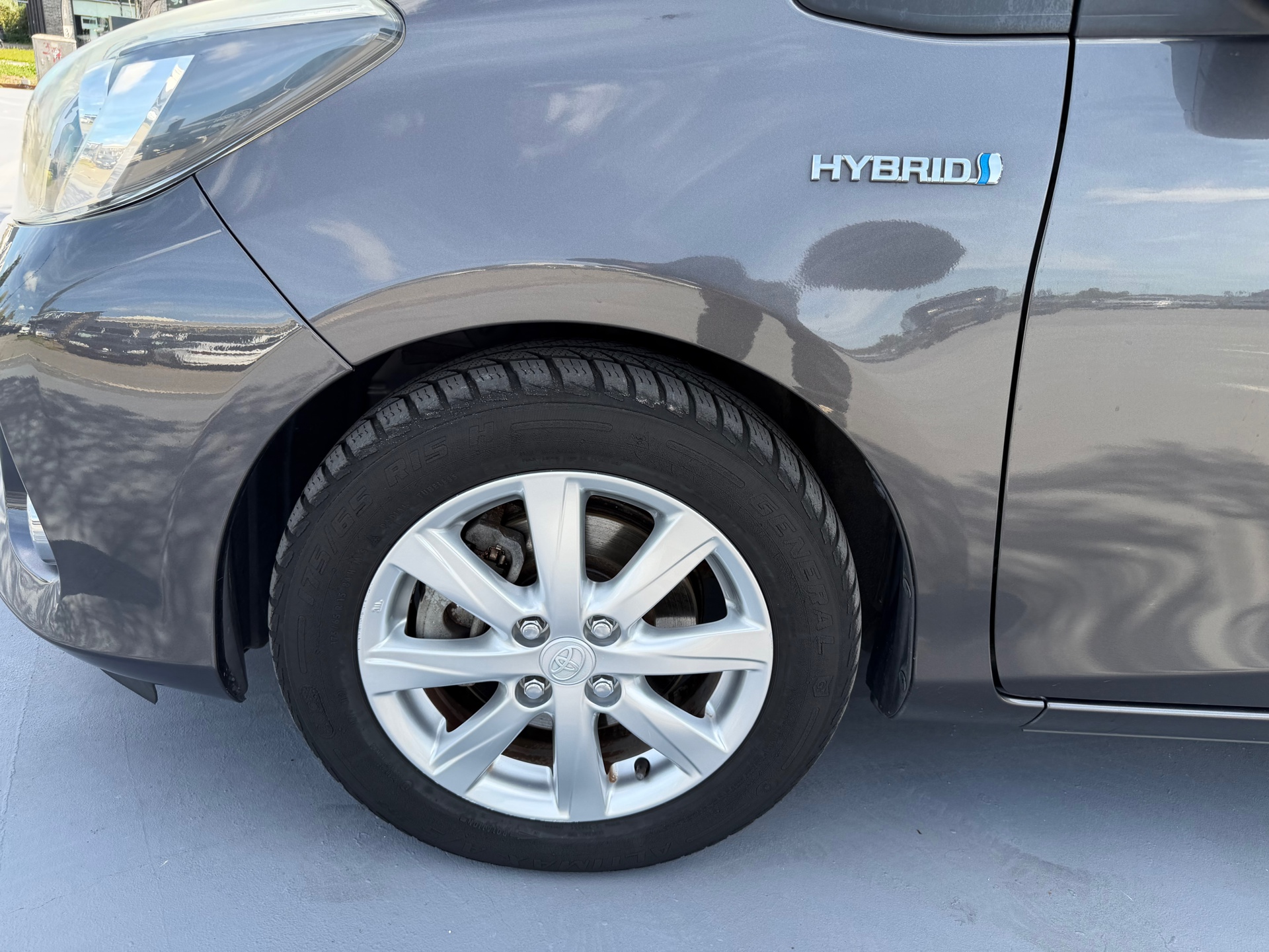 Foto van Toyota Toyota Yaris Hybrid