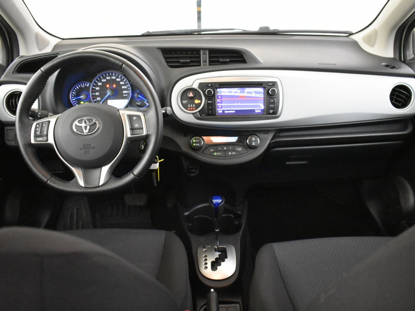 Foto van Toyota Toyota Yaris Hybrid