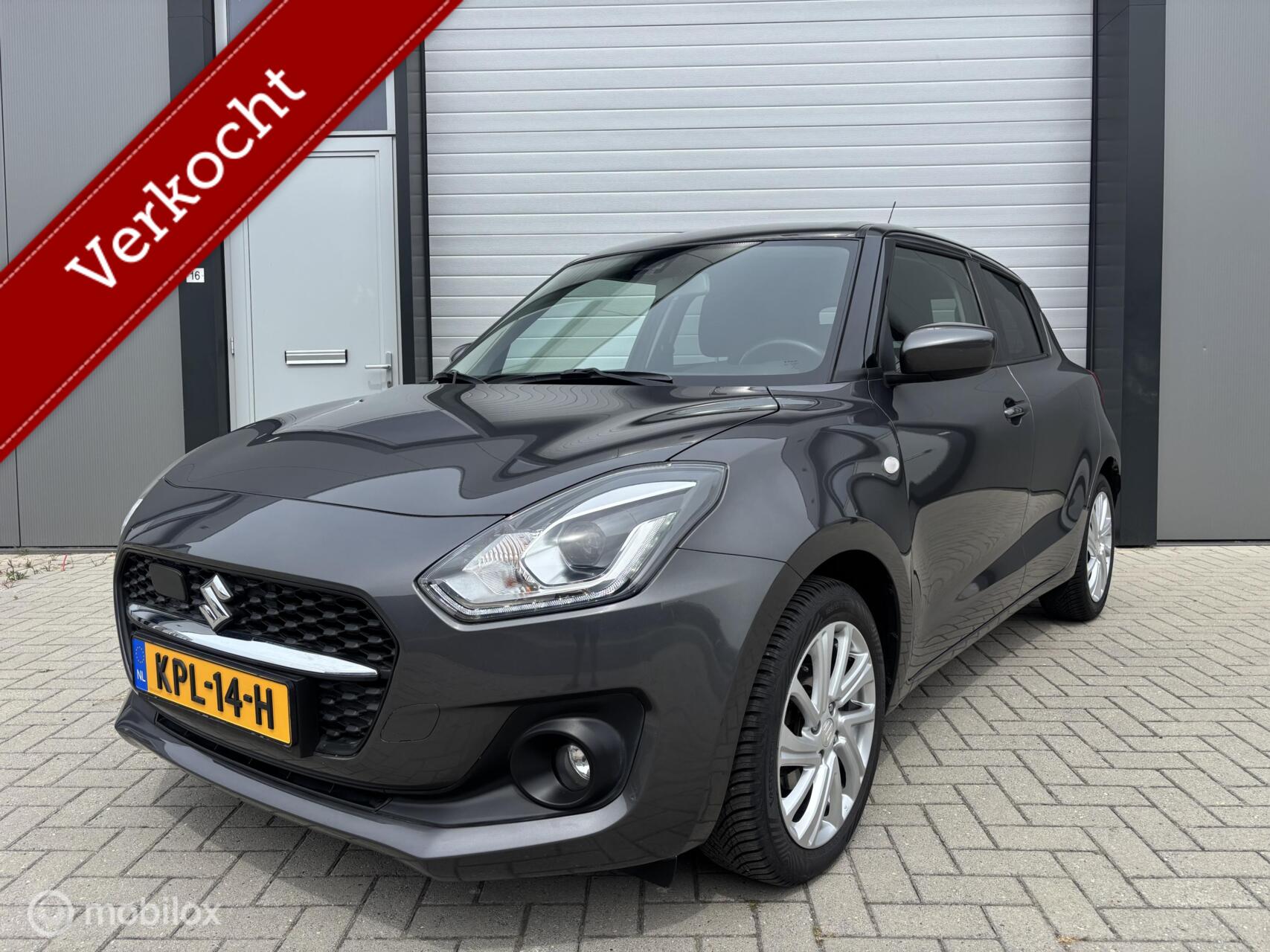 Suzuki Swift 1.2 Comfort Smart Hybrid 2021 - voorkant