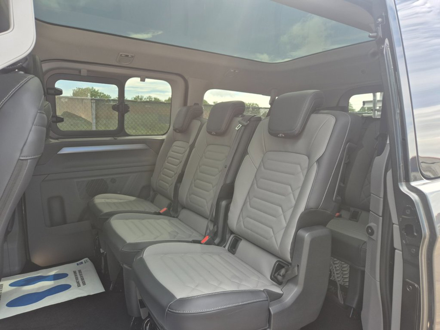 Foto van Volkswagen Caravelle