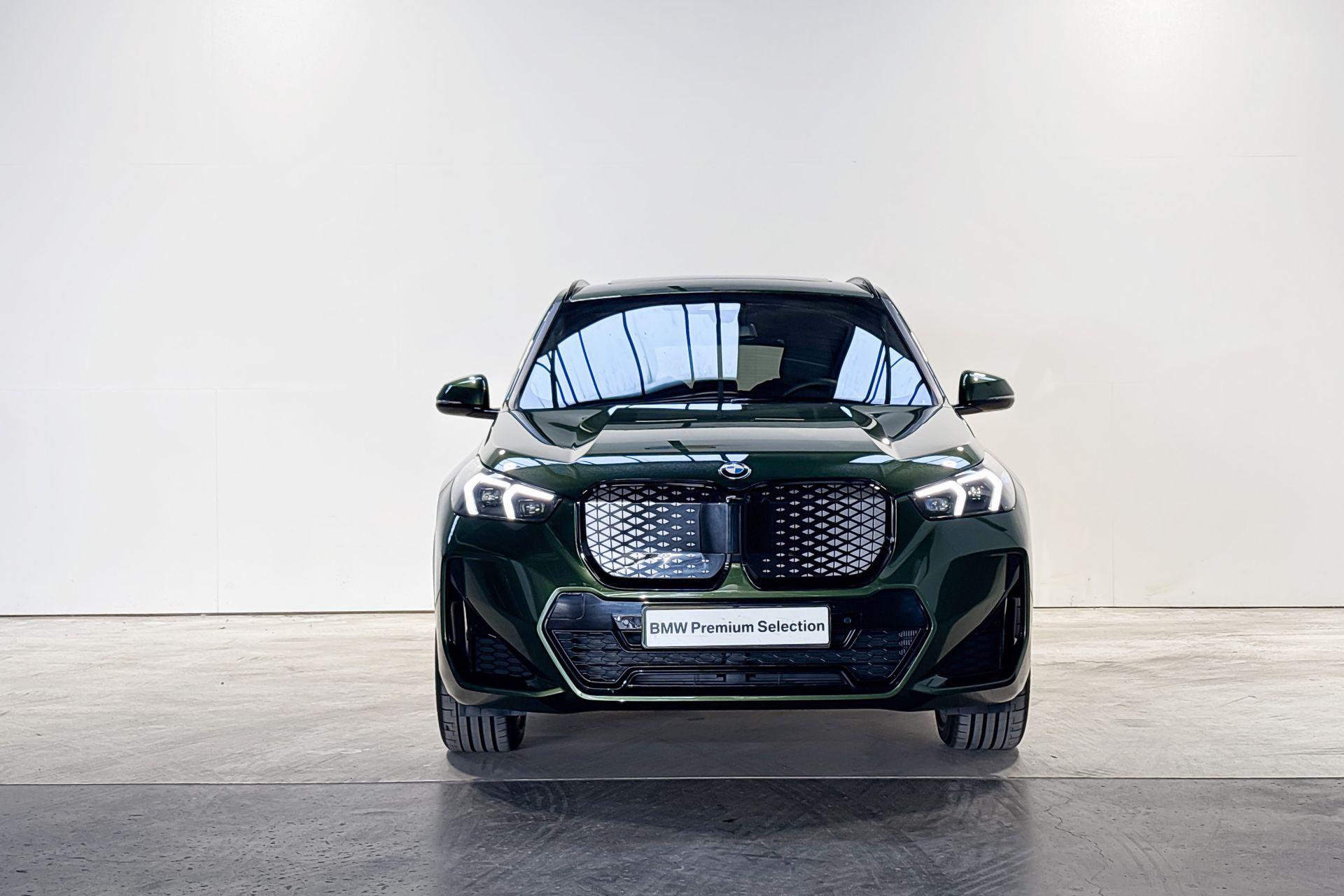 Foto van BMW Ix1 Edrive20