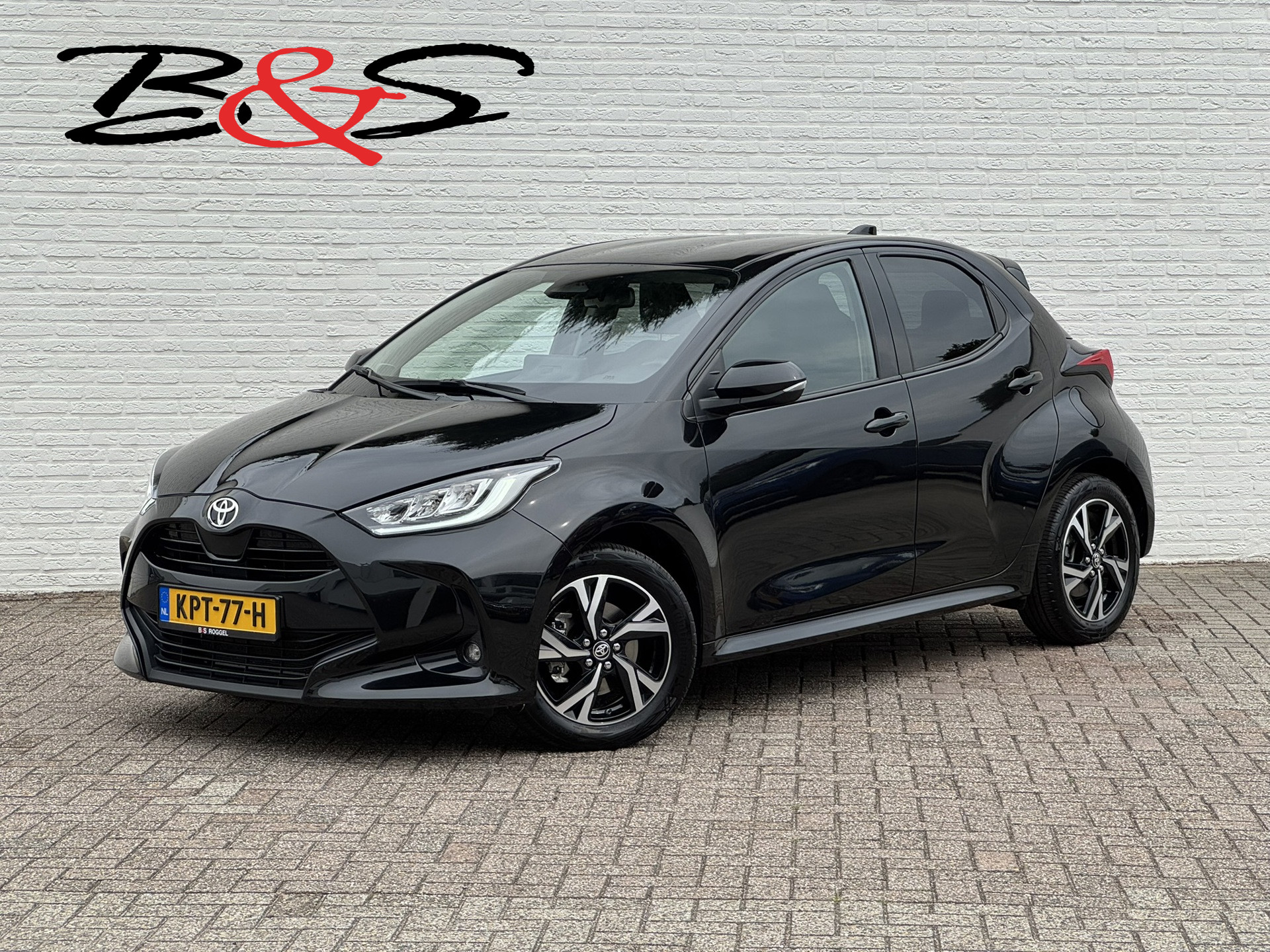 Toyota Toyota Yaris 1.5 Hybrid Camera CarPlay Adaptieve cruise Clima DAB radio 2024 - voorkant