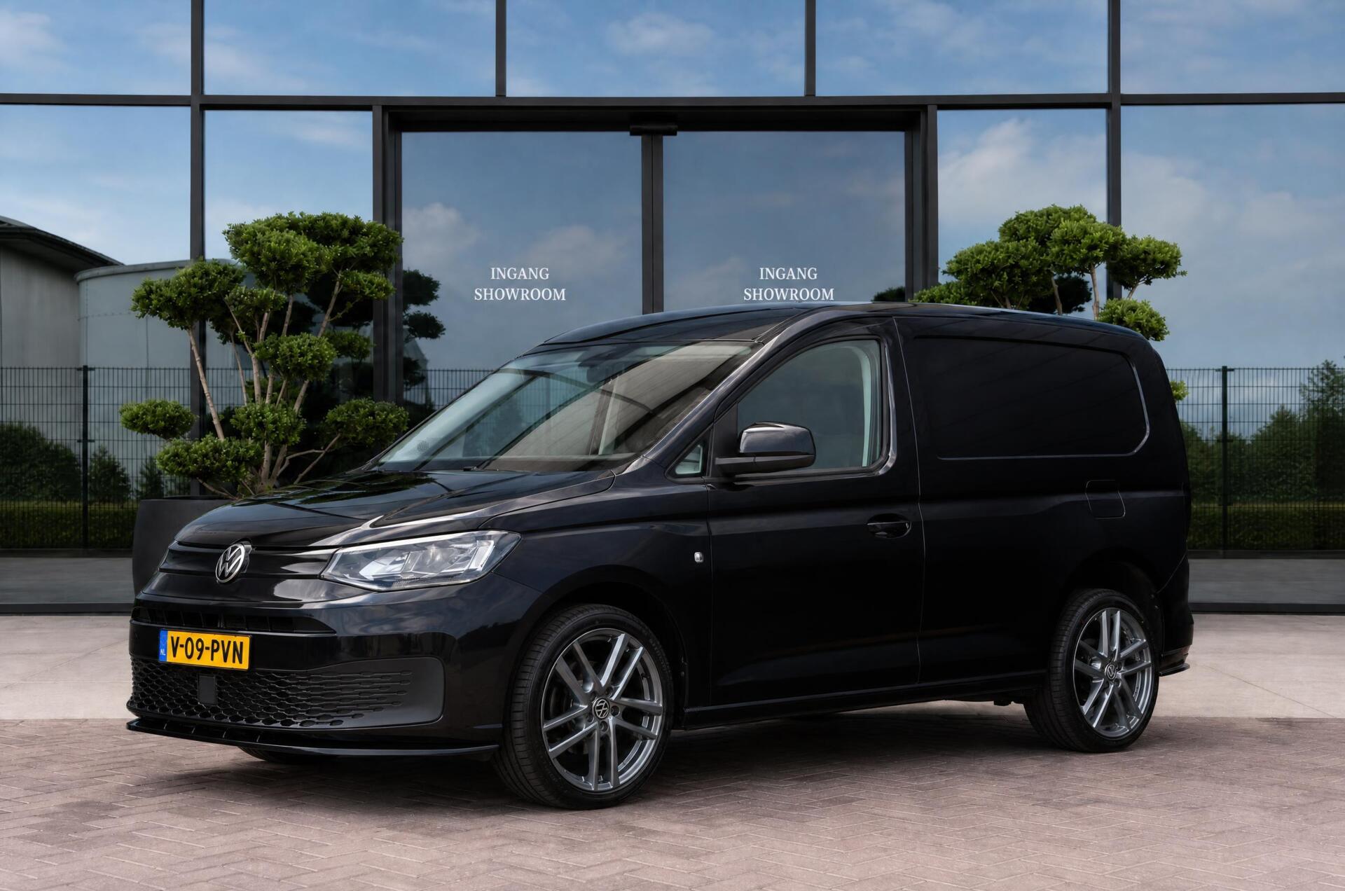 Volkswagen Caddy 1.5 TSI N-EDITION | LEDER | NAV 2023 - voorkant