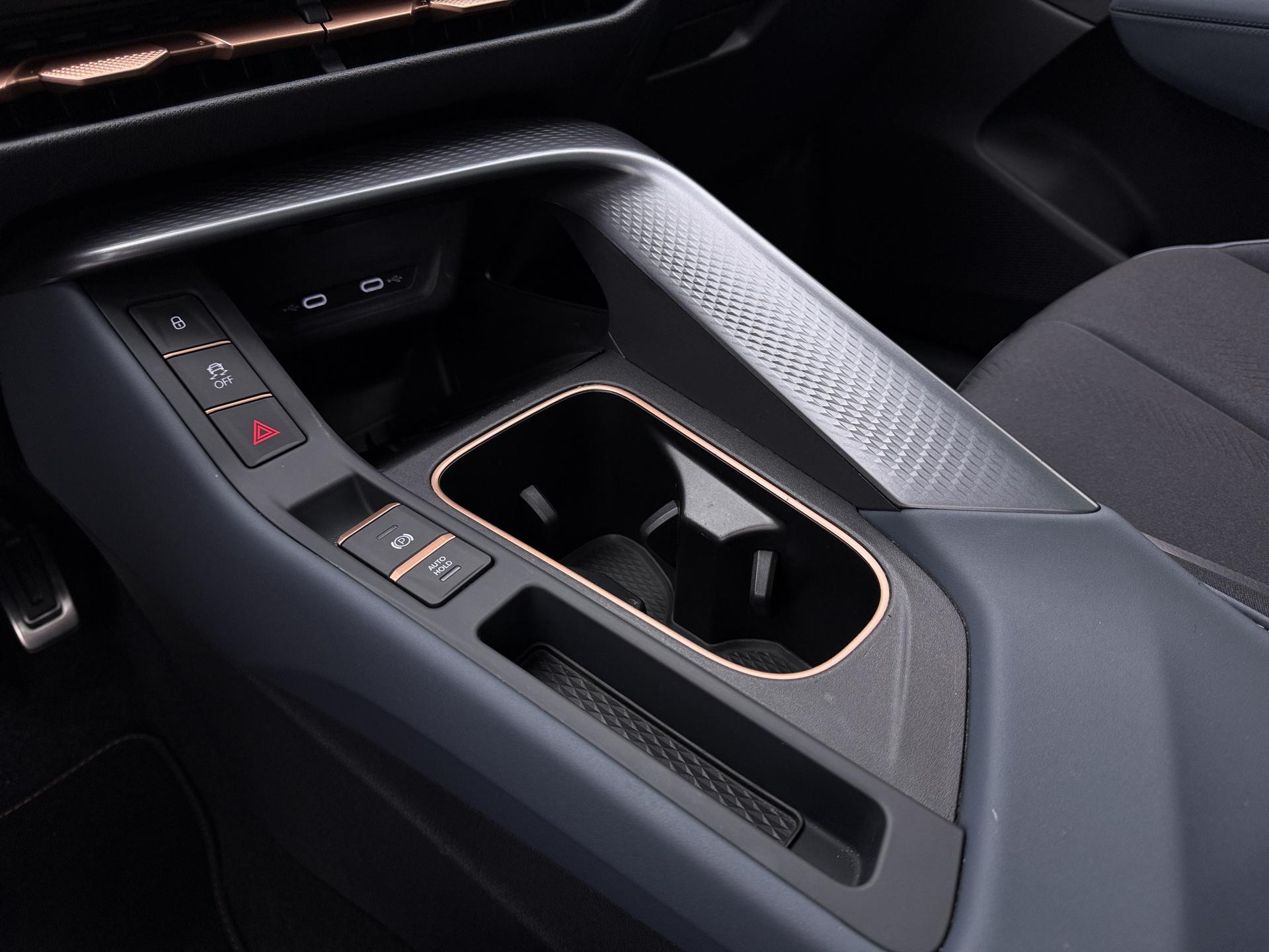 Foto van Cupra Terramar E-hybrid