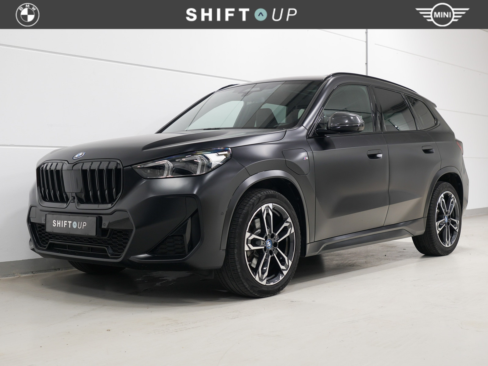 BMW X1 xDrive25e M-Sport | Panoramadak | Head Up | CoPilot 2023 - voorkant