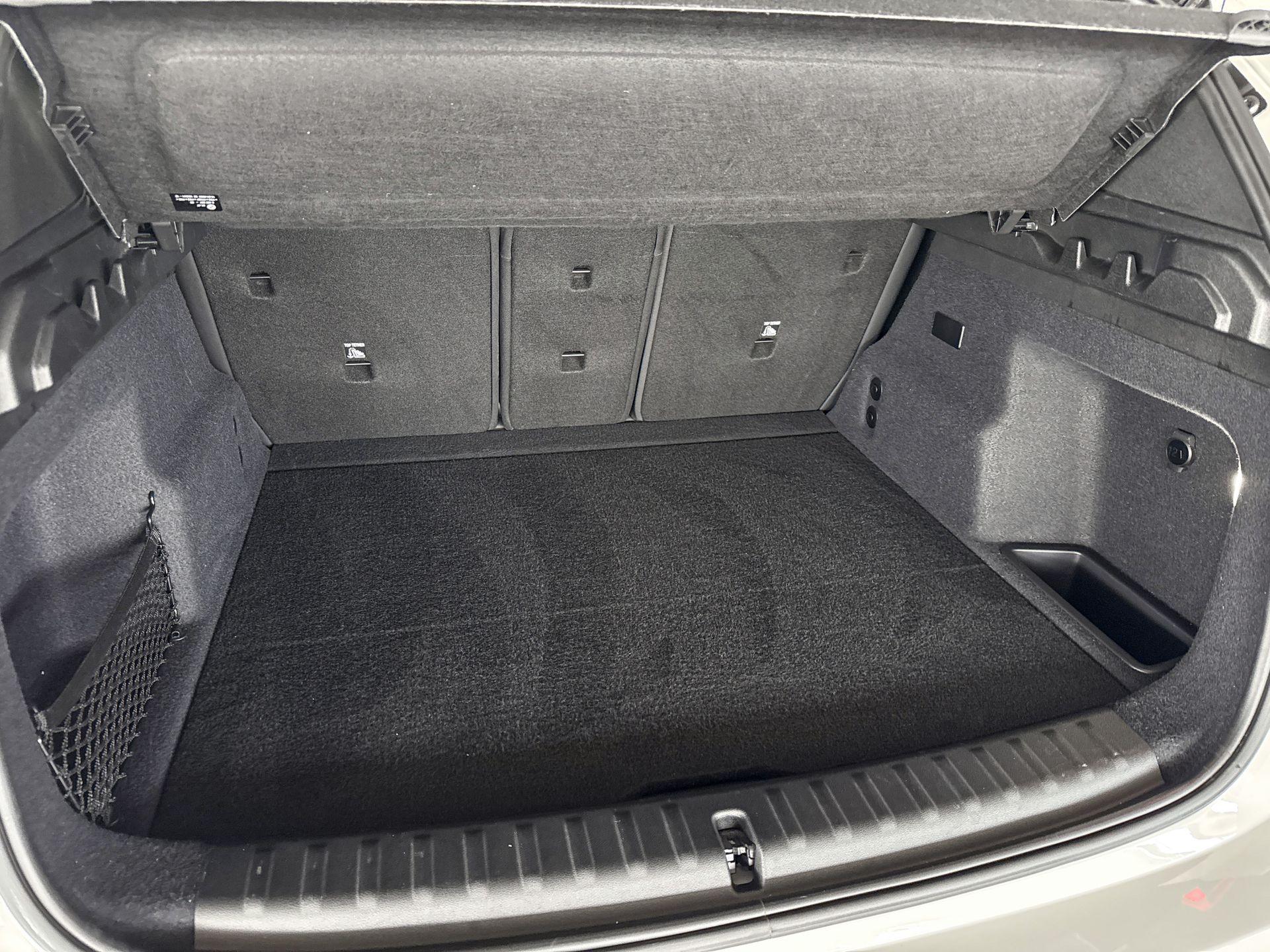Foto van BMW Ix1
