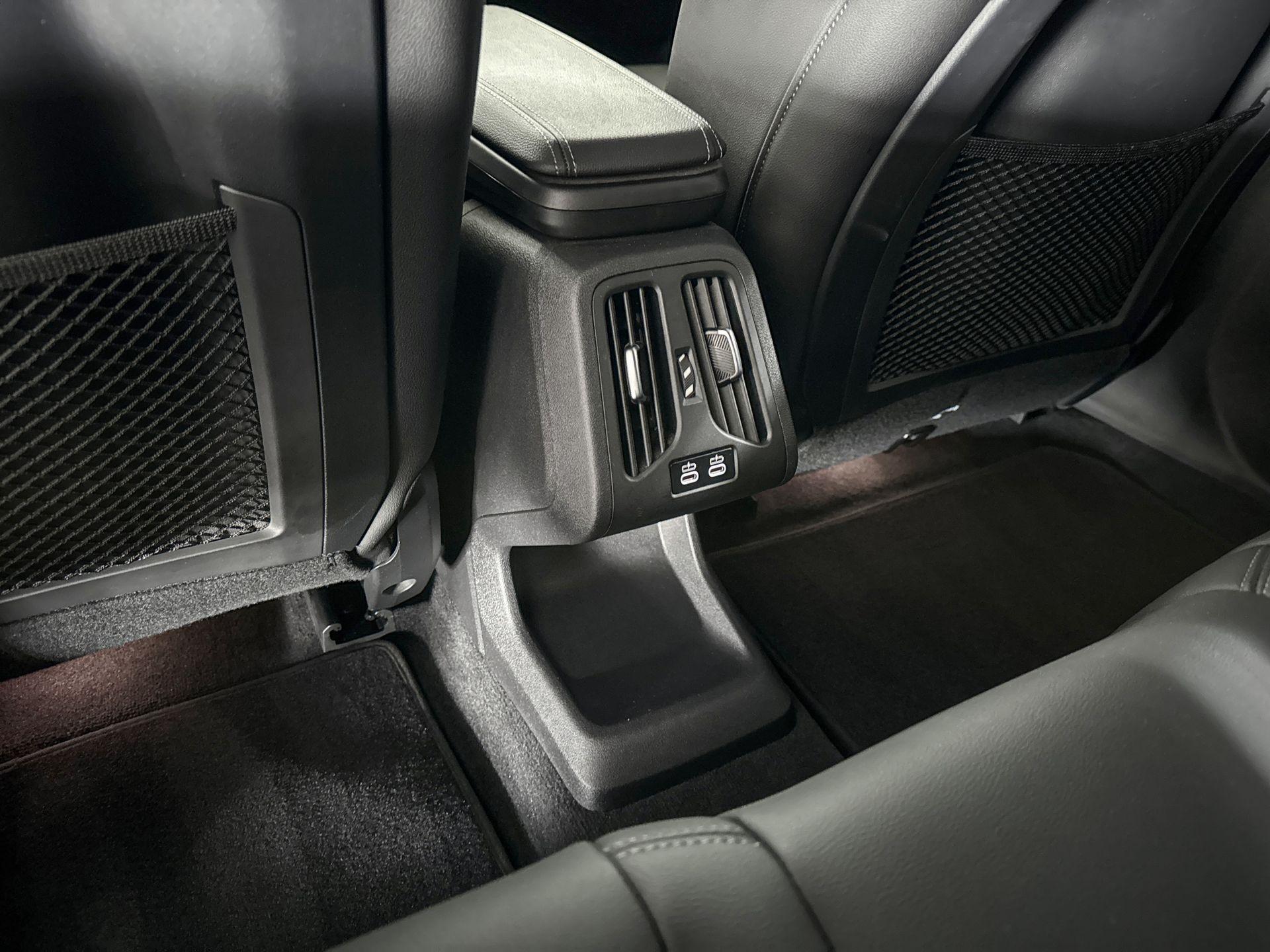 Foto van BMW Ix1