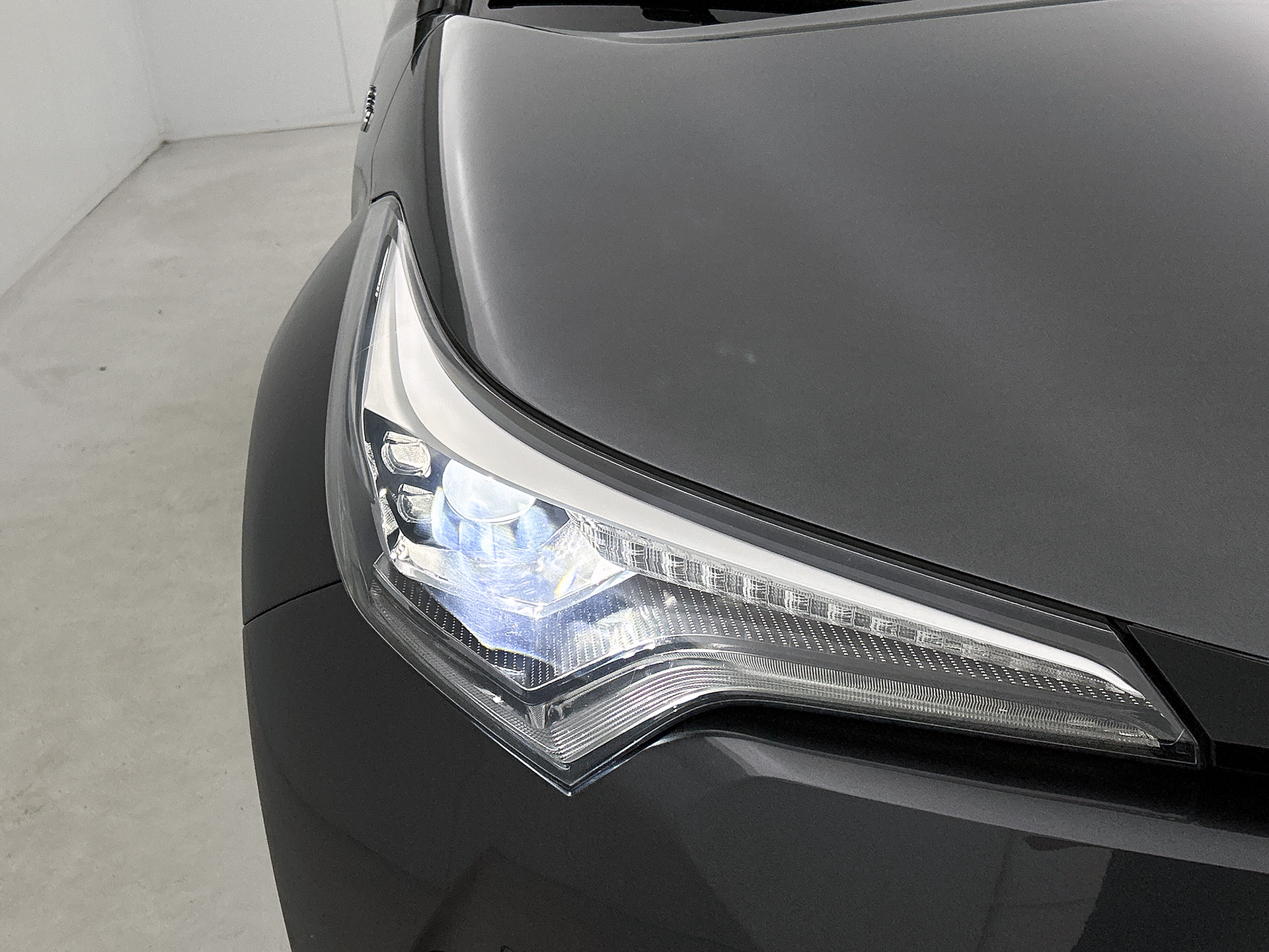 Foto van Toyota Toyota C-hr