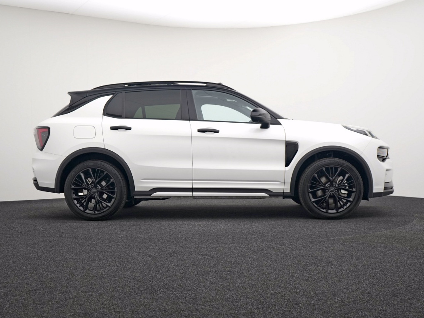 Foto van Lynk&co LYNK & Co 01