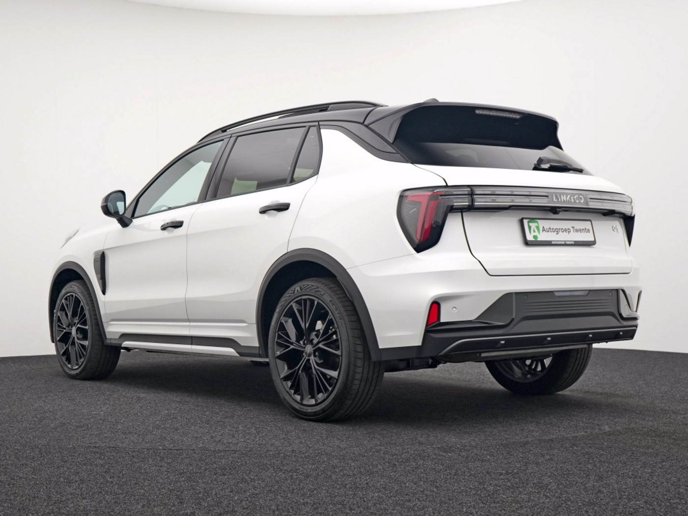 Foto van Lynk&co LYNK & Co 01