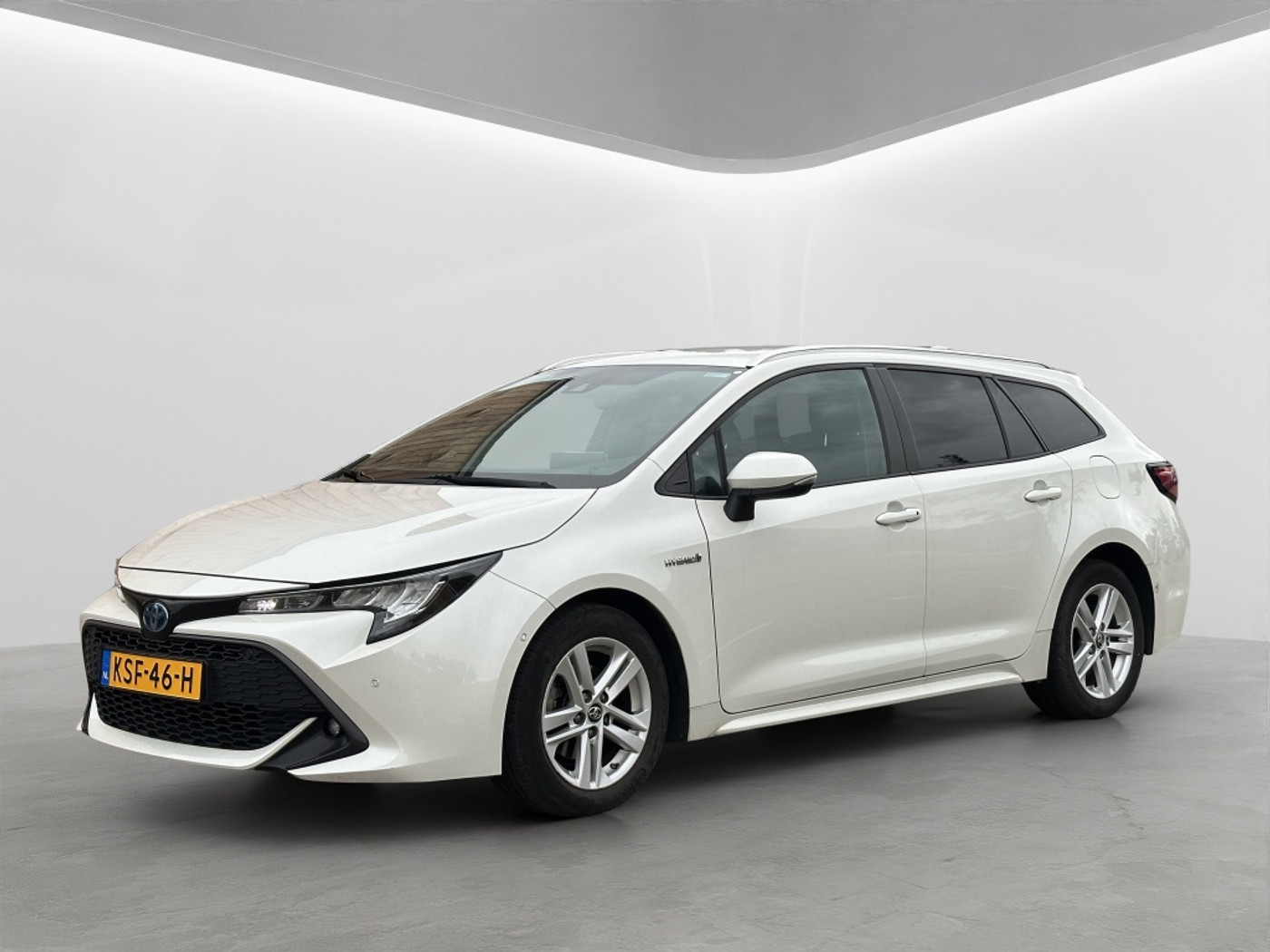 Toyota Toyota Corolla 1.8 Hybrid Dynamic 2019 - voorkant