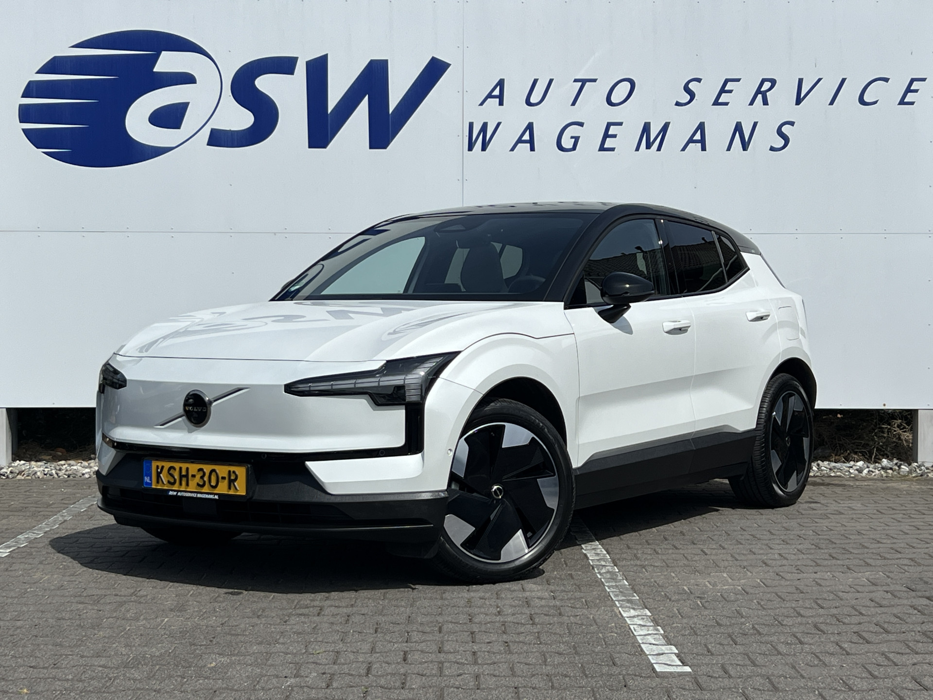 Volvo Ex30 Single Motor Extended Range Ultra 69 kWh 2025 - voorkant