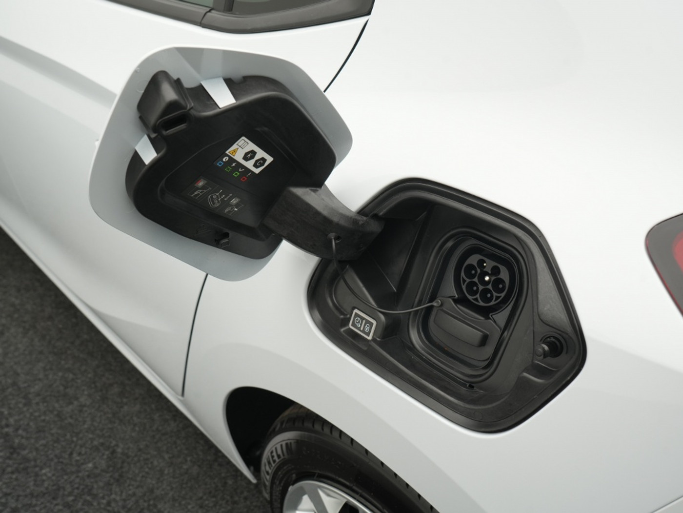 Foto van Opel Corsa Electric