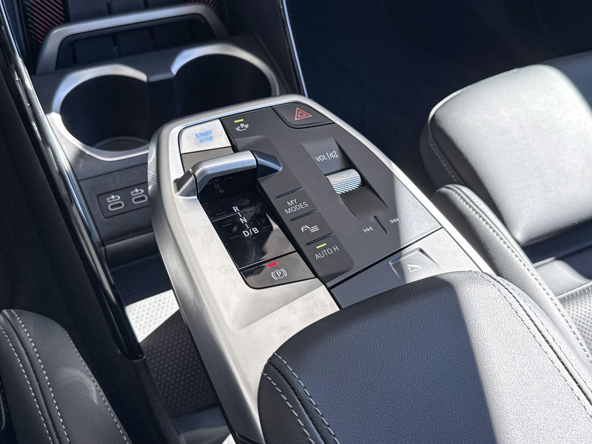 Foto van BMW Ix2 Edrive20