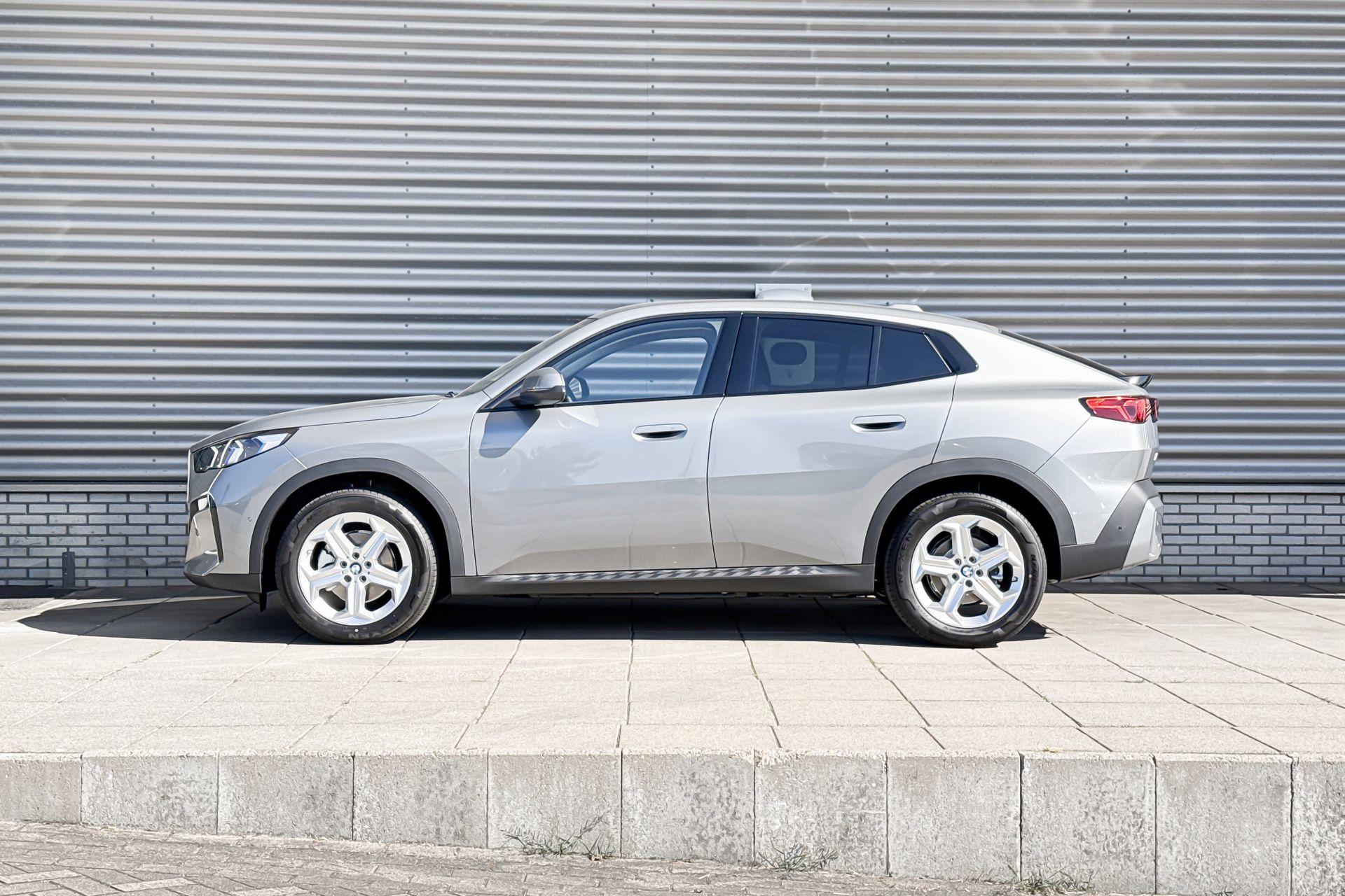Foto van BMW Ix2 Edrive20