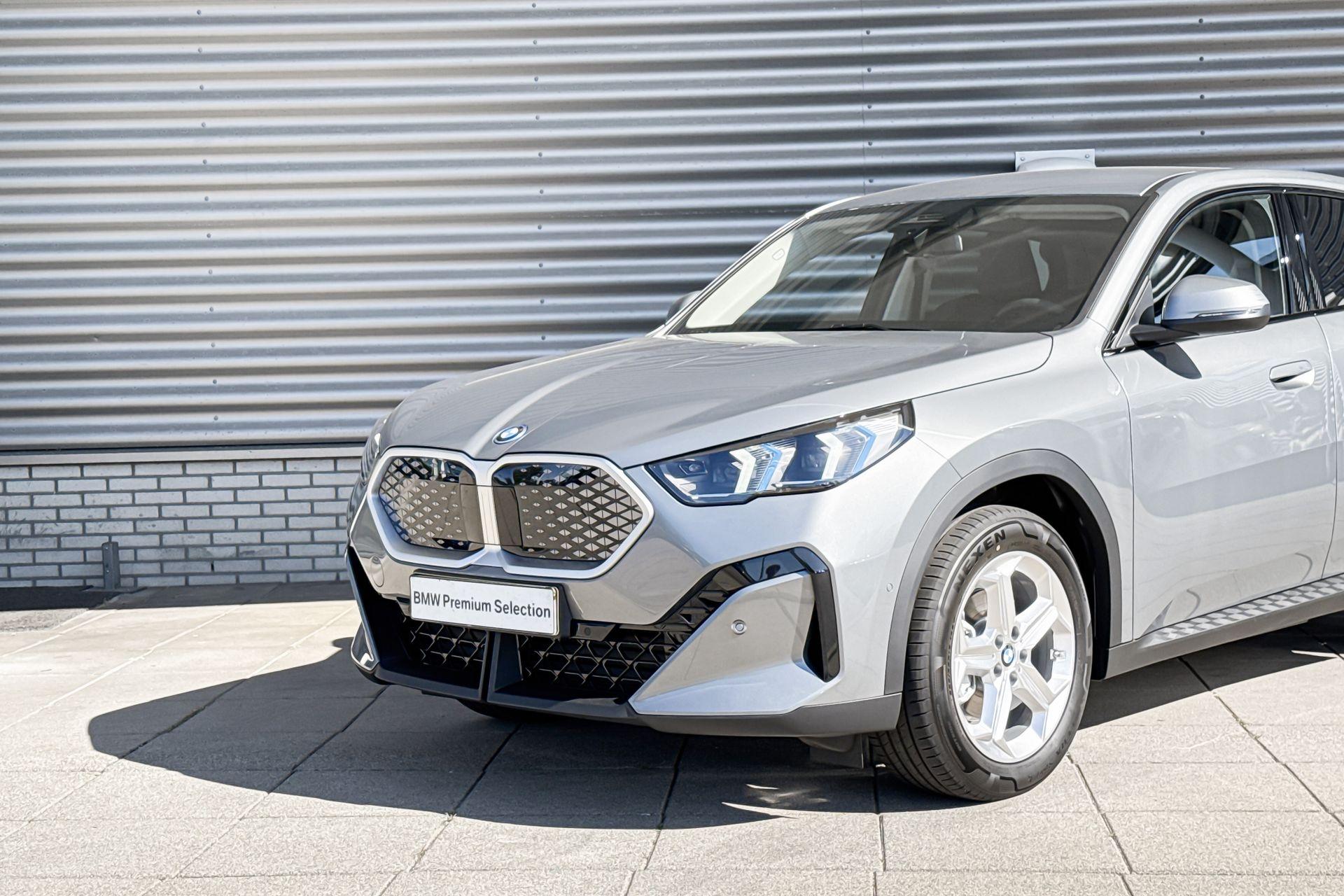 Foto van BMW Ix2 Edrive20