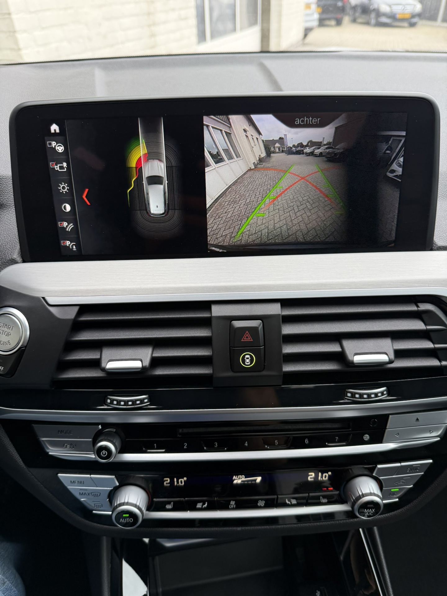 Foto van BMW X3 Xdrive20i