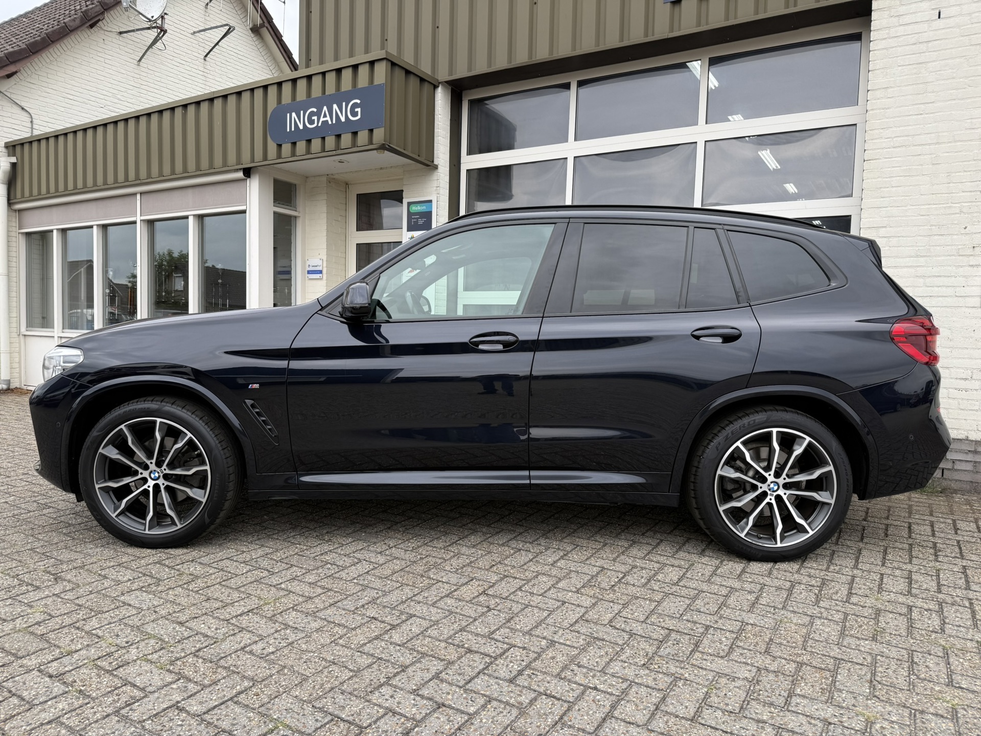 Foto van BMW X3 Xdrive20i