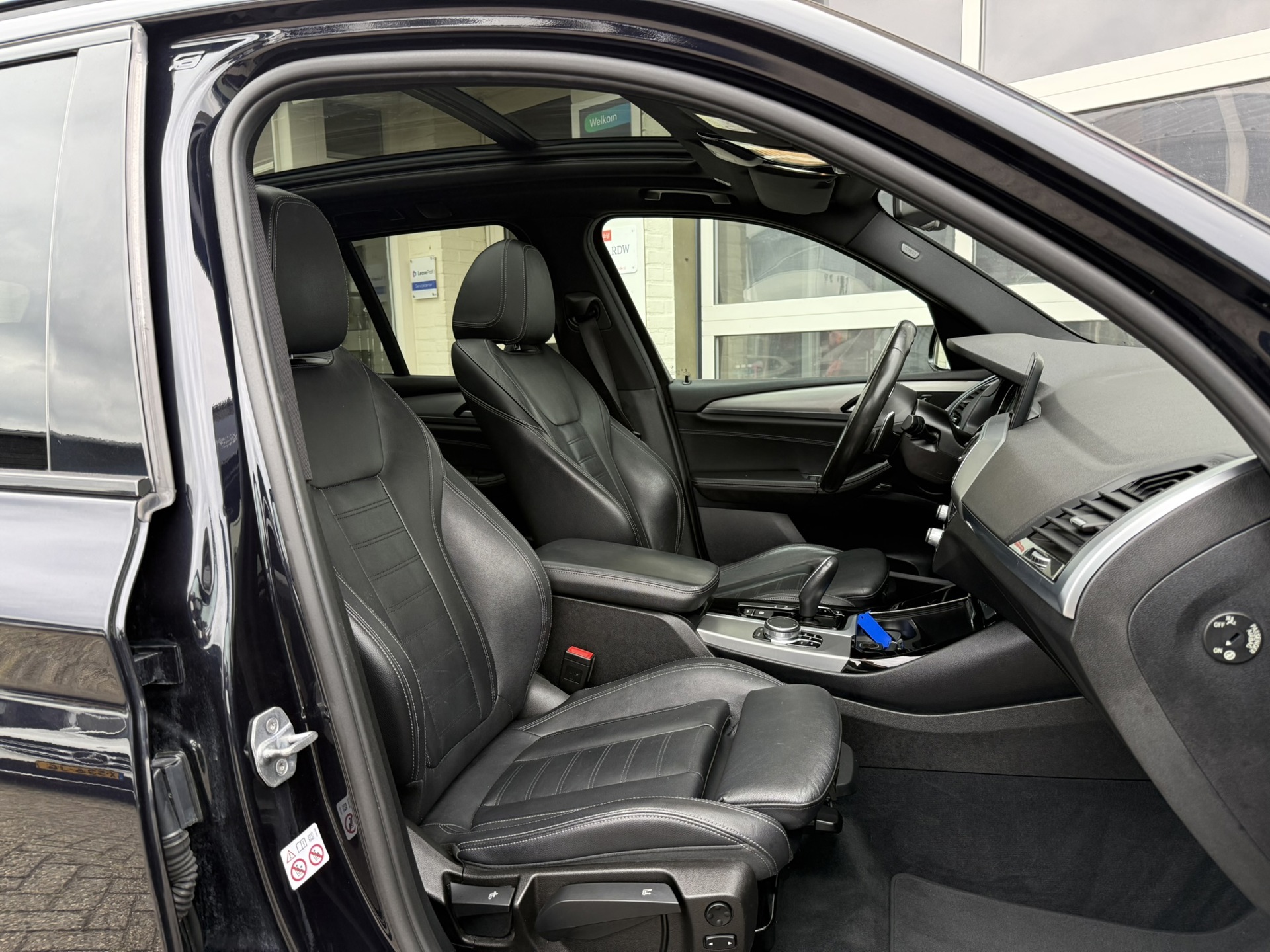 Foto van BMW X3 Xdrive20i