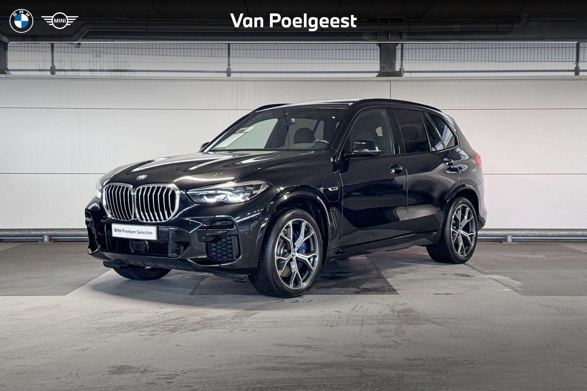 BMW X5 xDrive45e High Executive 2023 - voorkant
