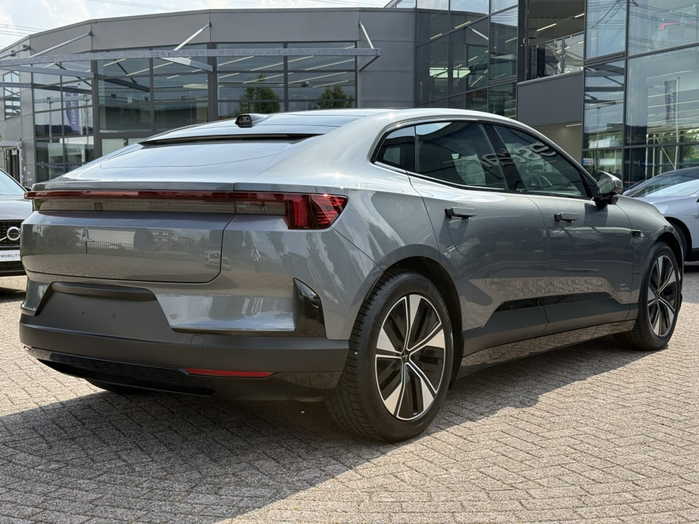 Foto van Polestar Polestar 4