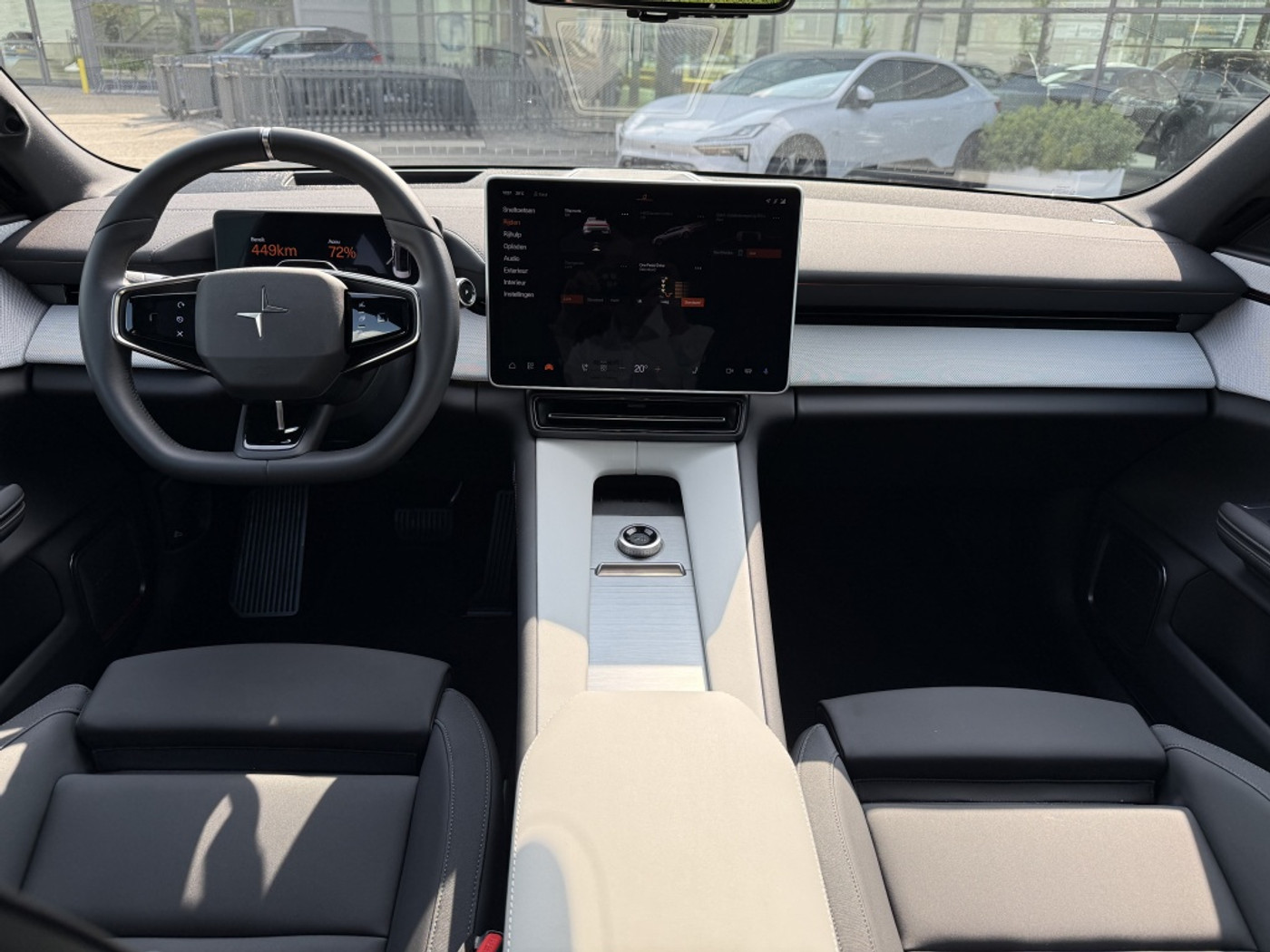 Foto van Polestar Polestar 4