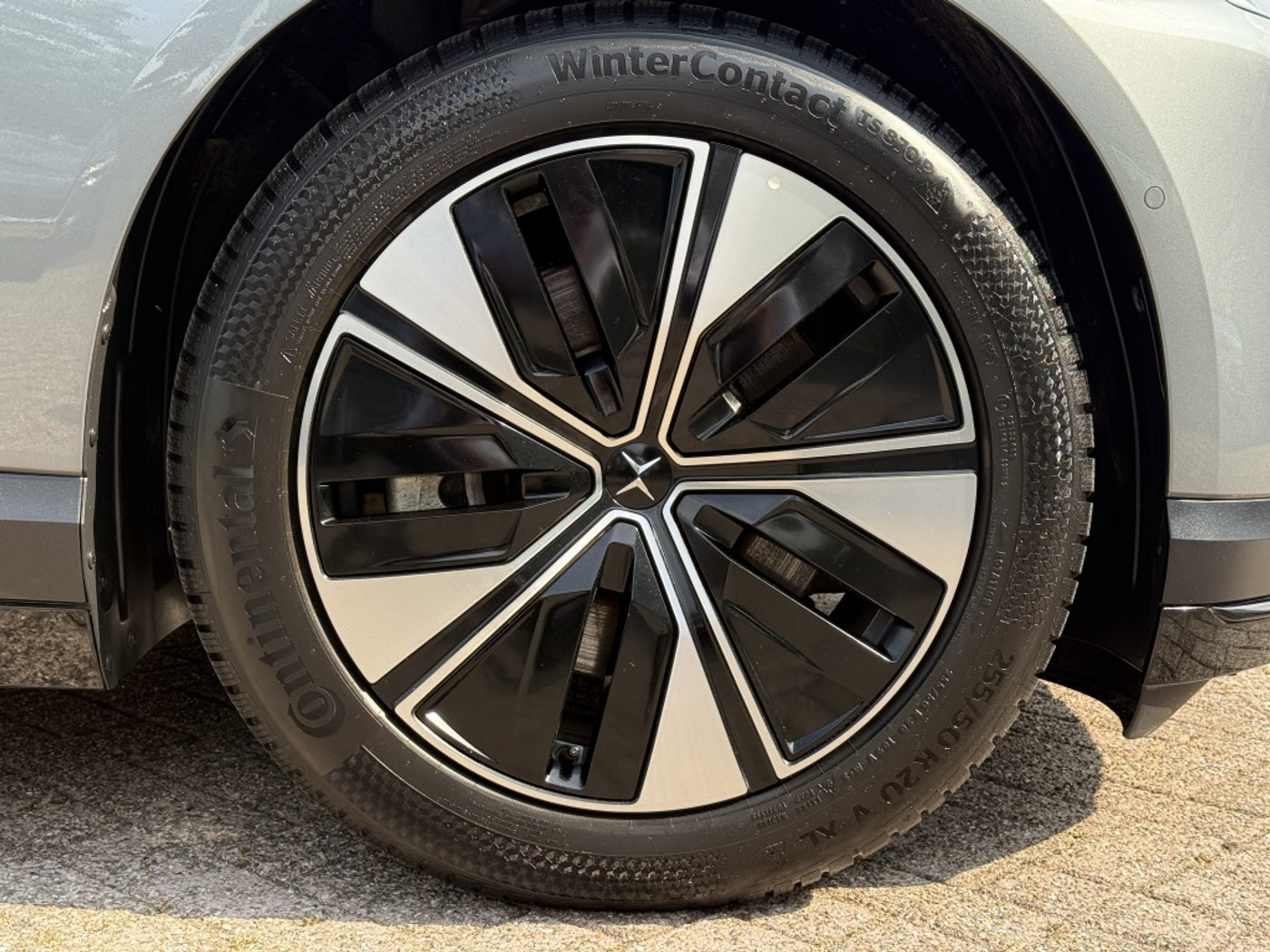 Foto van Polestar Polestar 4